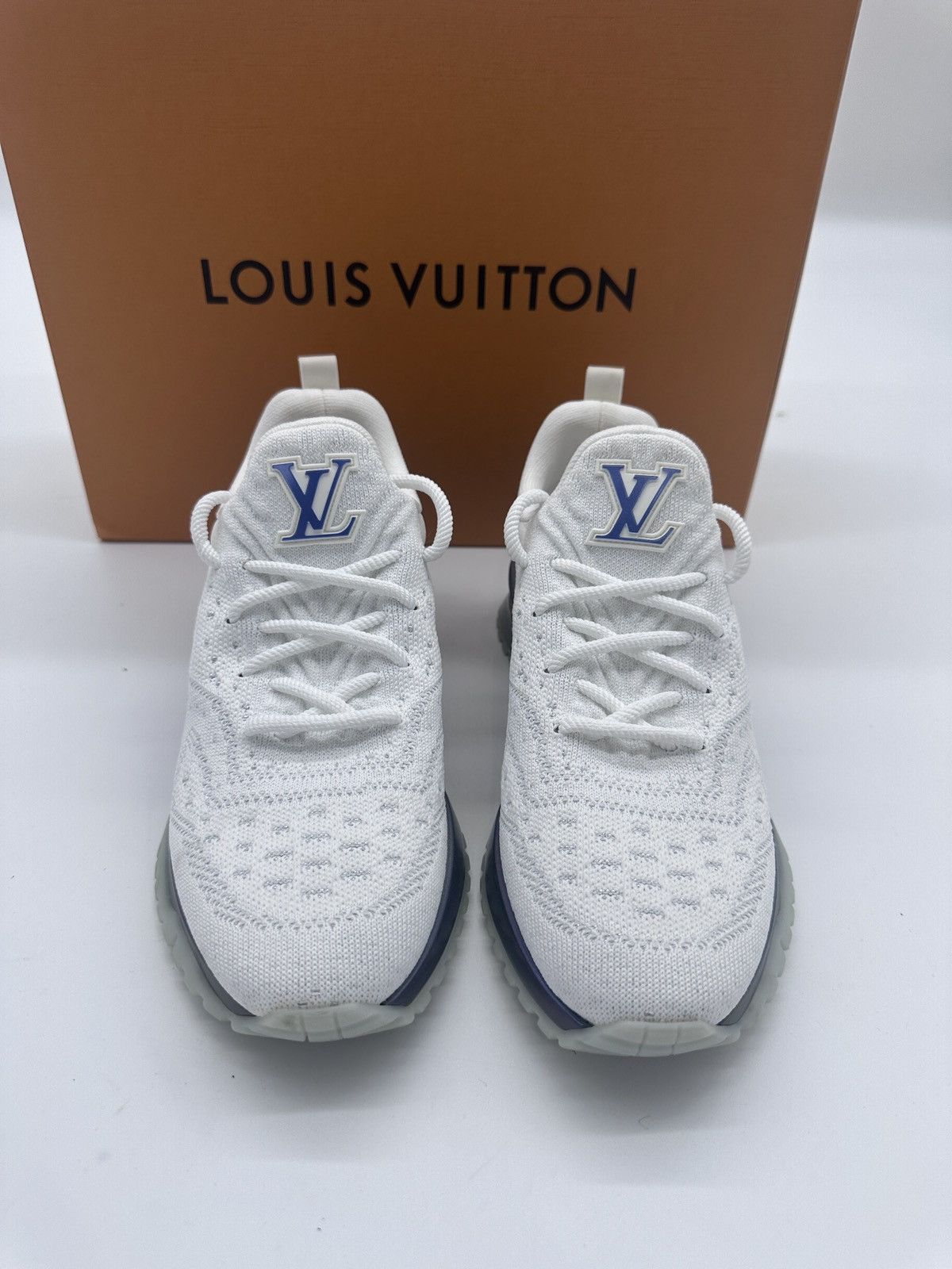 Louis Vuitton Louis Vuitton VNR Sneaker Size 5 Lv 6 USA Unisex Brand New Size US 5 / IT 35 - 2 Thumbnail