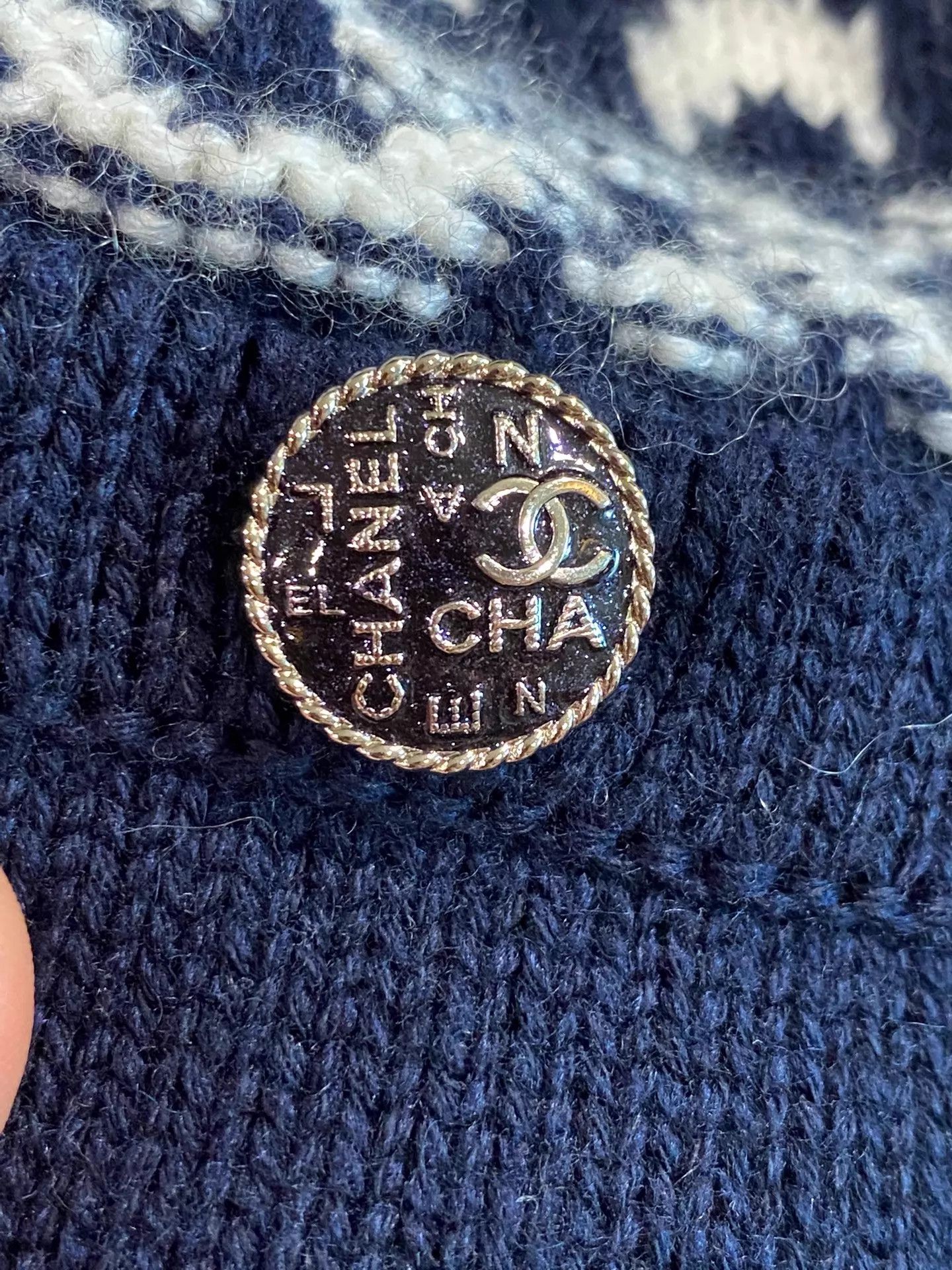 Chanel Chanel Classic 42 Jacket Size M / US 6-8 / IT 42-44 - 8 Thumbnail
