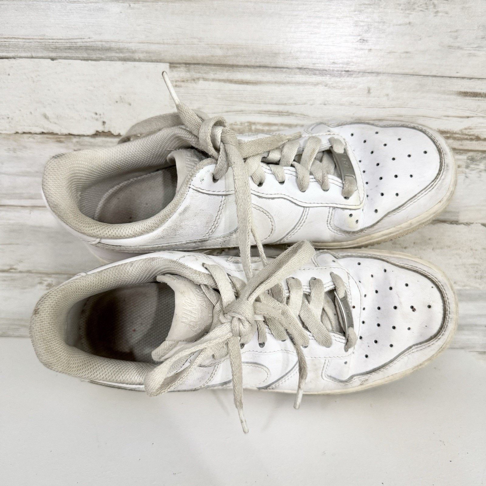 Nike Nike Shoes Sz 7.5 Air Force 1 White Leather Low Top Sneakers Size US 7.5 / IT 37.5 - 4 Thumbnail