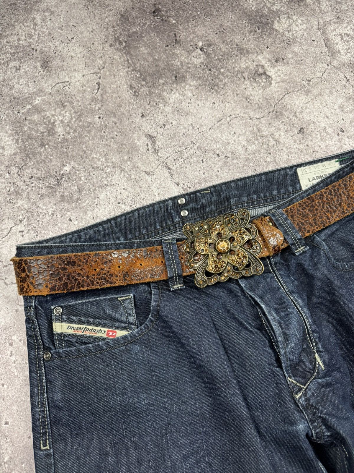 Japanese Brand 00’s NUMBER NINE STYLE FLOWER LEATHER RARE Y2K BELT VINTAGE Size ONE SIZE - 5 Thumbnail
