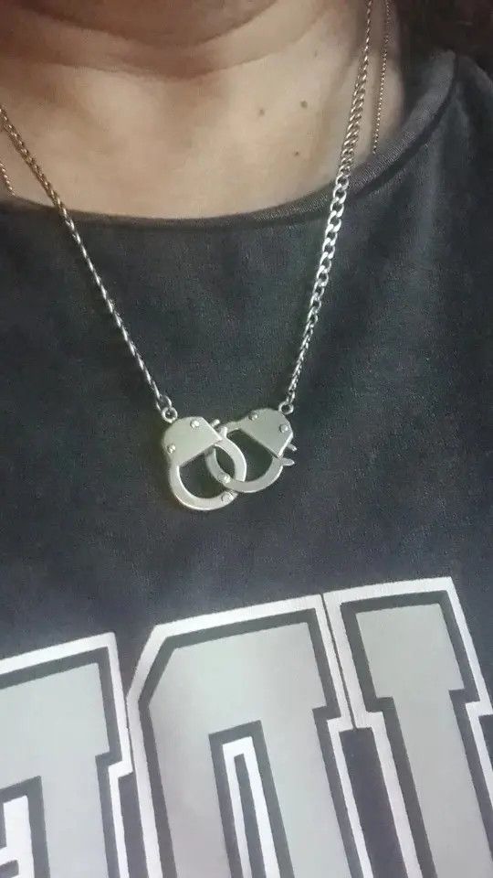 Jewelry Stainless Steel Handcuffs Pendants Necklace Size ONE SIZE - 3 Thumbnail
