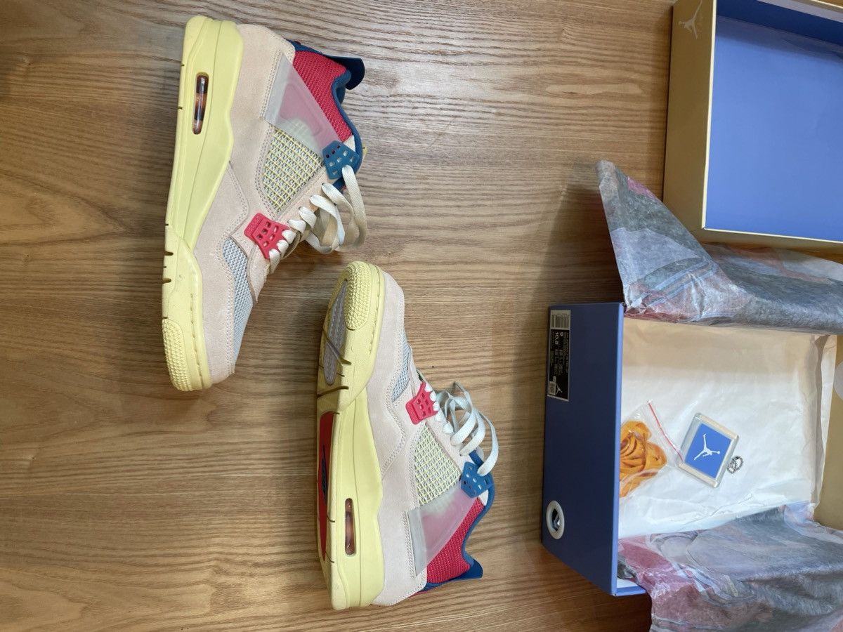 Jordan Brand × Nike × Union LA Jordan 4 x Union Guava Ice Size US 9 / EU 42 - 3 Thumbnail