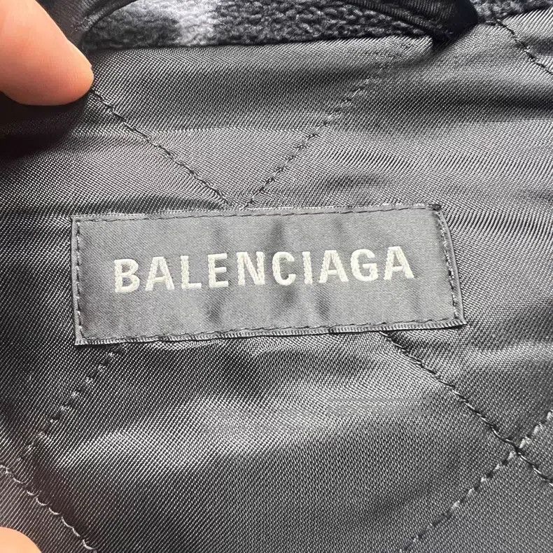 Balenciaga Balenciaga Double B Full Print Woolen Cotton Coat Jacket Size US S / EU 44-46 / 1 - 3 Thumbnail