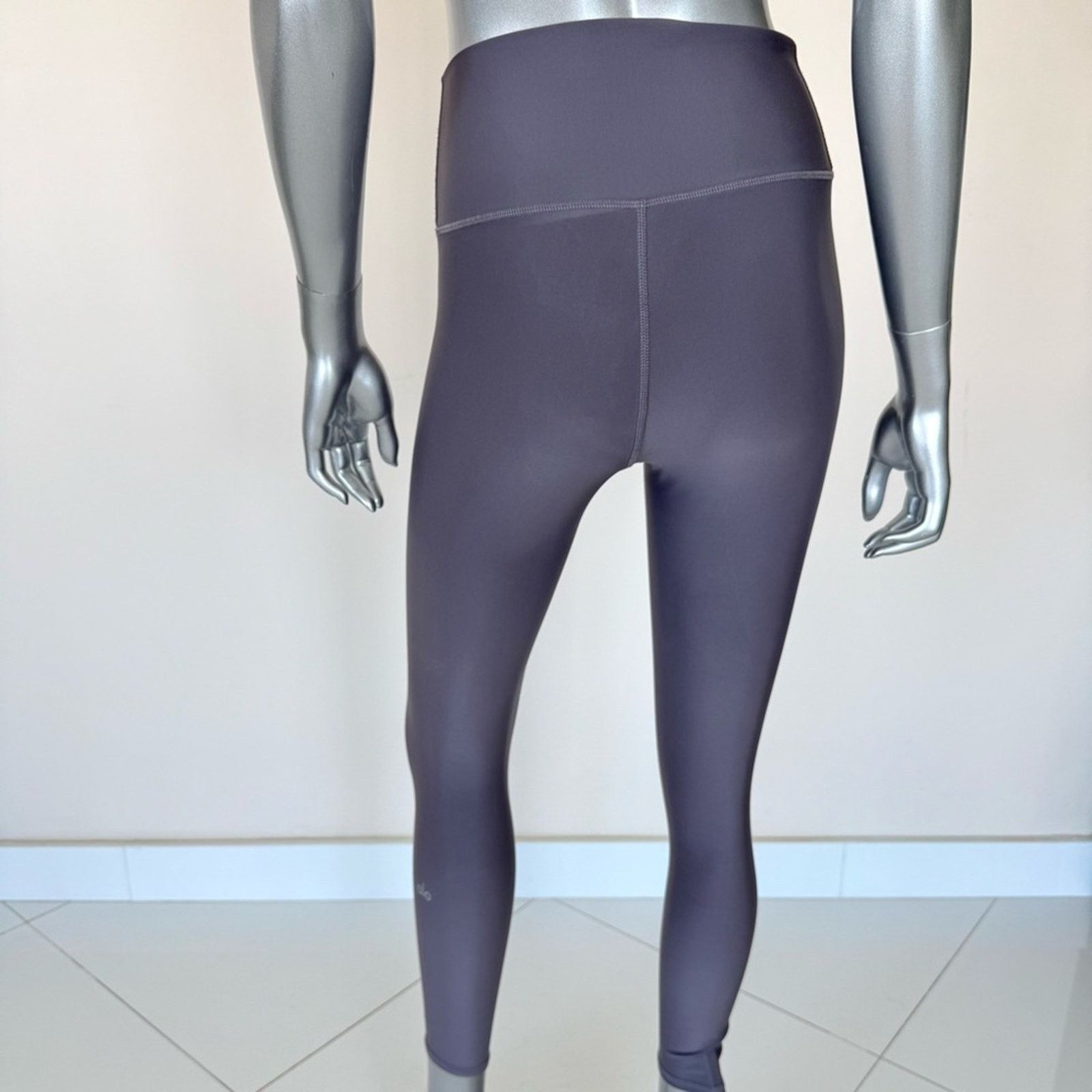 Alo Yoga ALO Yoga women leggings size S Retail 125$ Size 28" / US 6 / IT 42 - 3 Thumbnail