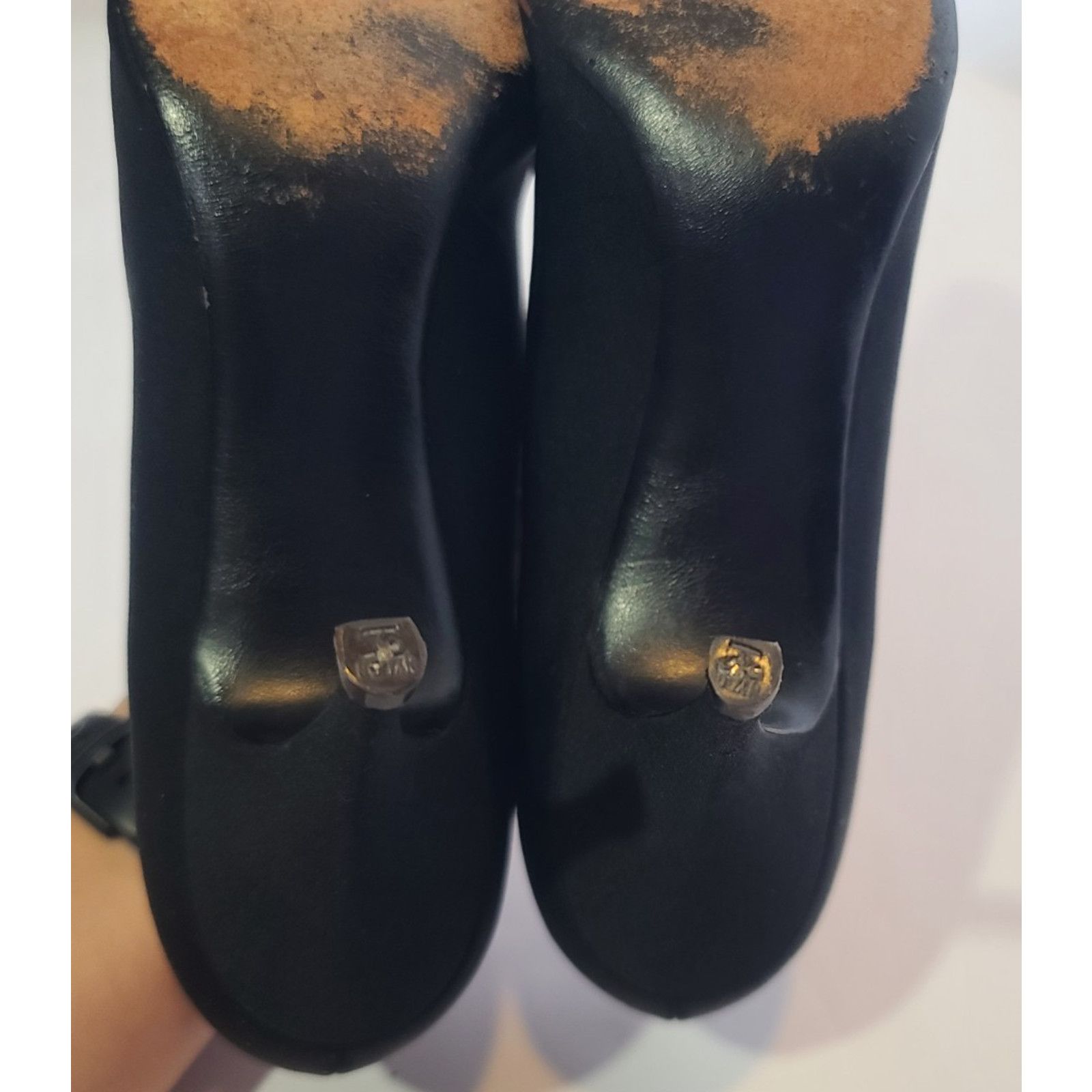 Roger Vivier Vintage Roger Vivier Womens Designer Black Toe Pumps US 6.5 Size US 6.5 / IT 36.5 - 8 Thumbnail