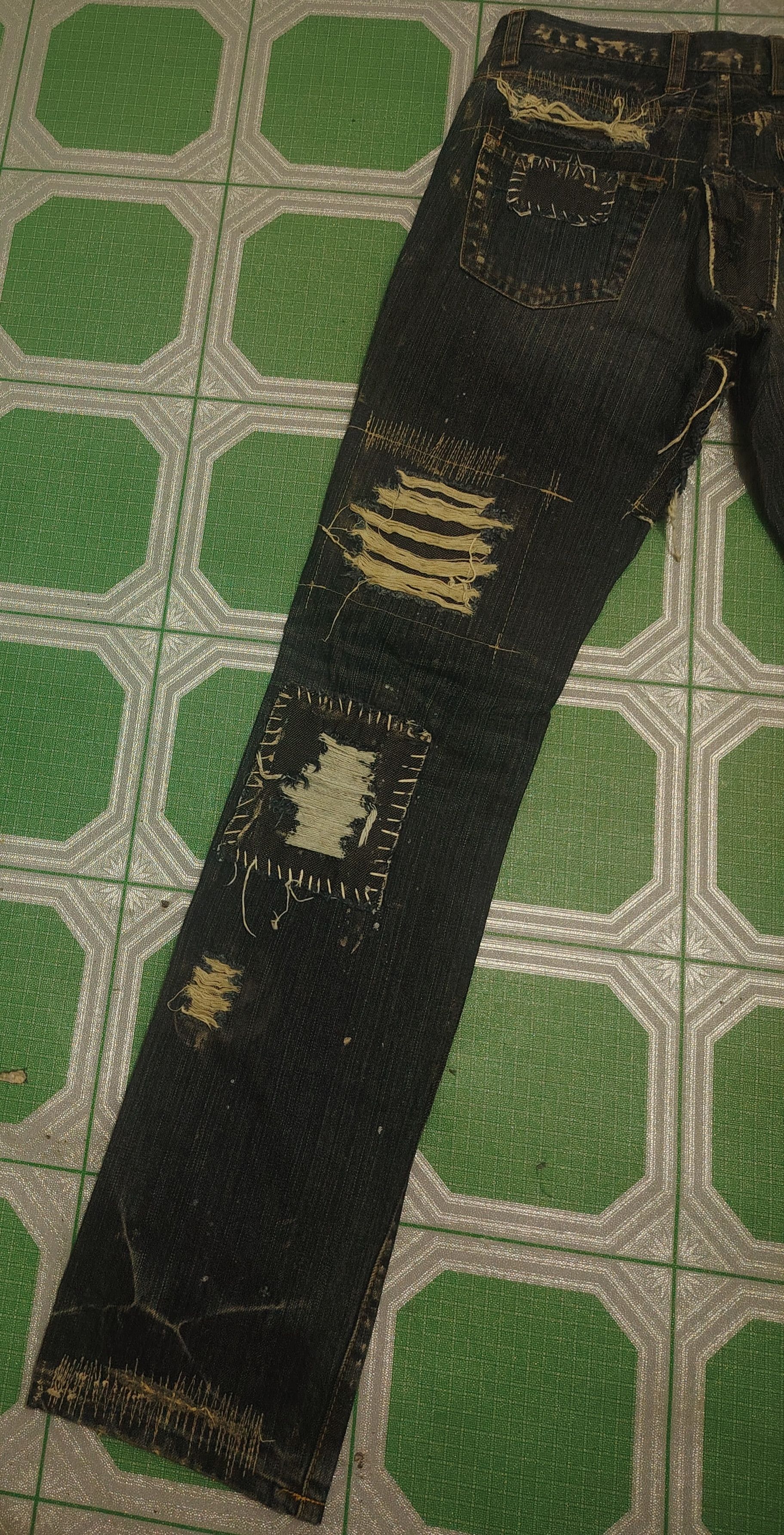 Who Decides War Japanese Casper John Distressed Thrashed jeans Size US 28 / EU 44 - 15 Thumbnail