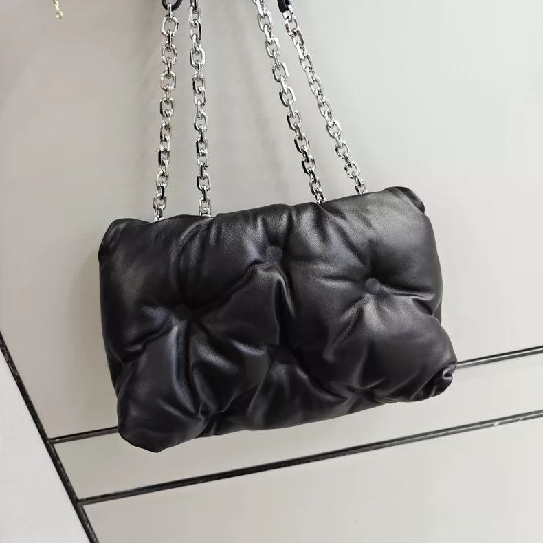 Maison Margiela Maison Margiela Sheepskin cloud bag 2501-Nextarrow Size ONE SIZE - 2 Thumbnail