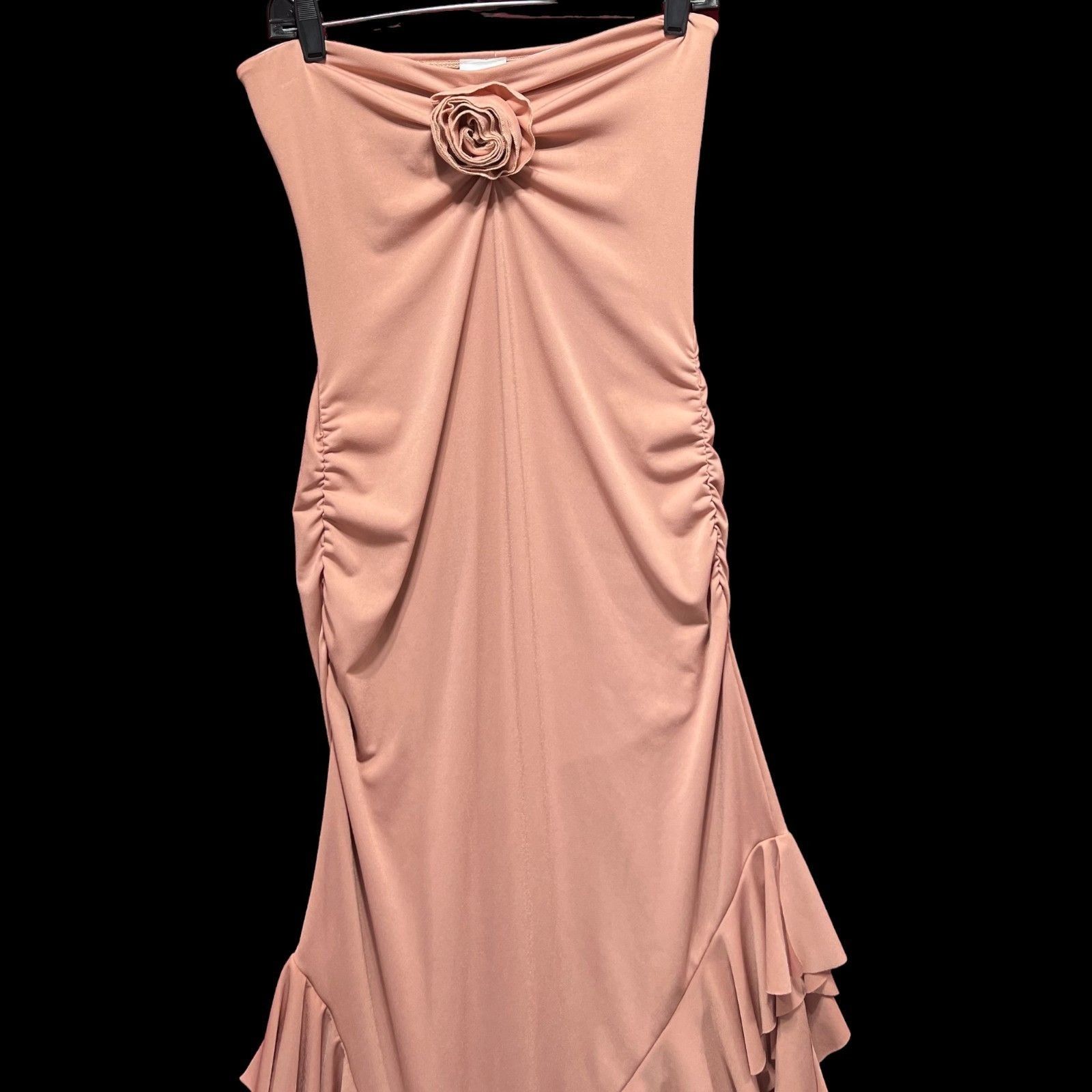 rue21 Rue 21 - Women's Pregnant Ruffled Asymmetrical Strapless Dre Size L / US 10 / IT 46 - 11 Thumbnail