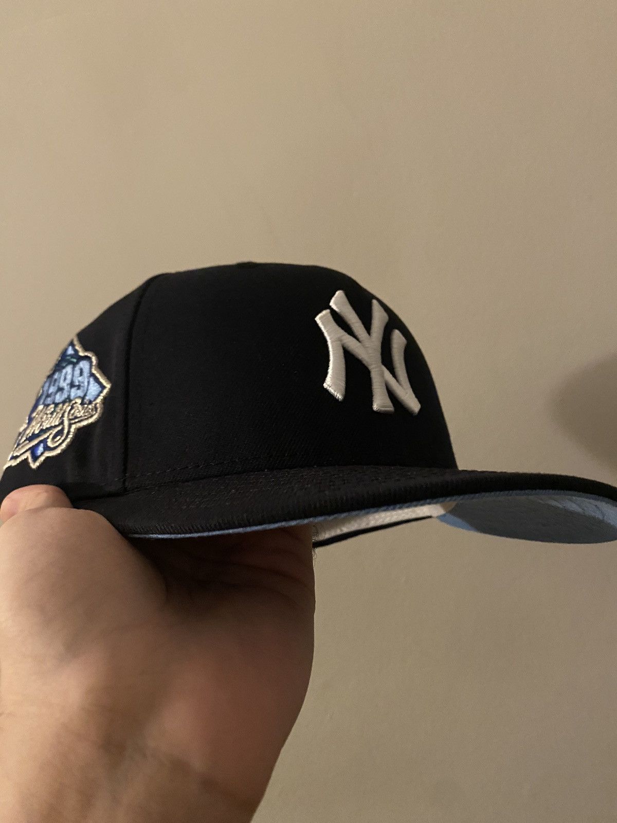 Wolves Sakura Fitted Cap ブラック Sakura Light Side 59Fifty Fitted Cap by New Era | Strictly