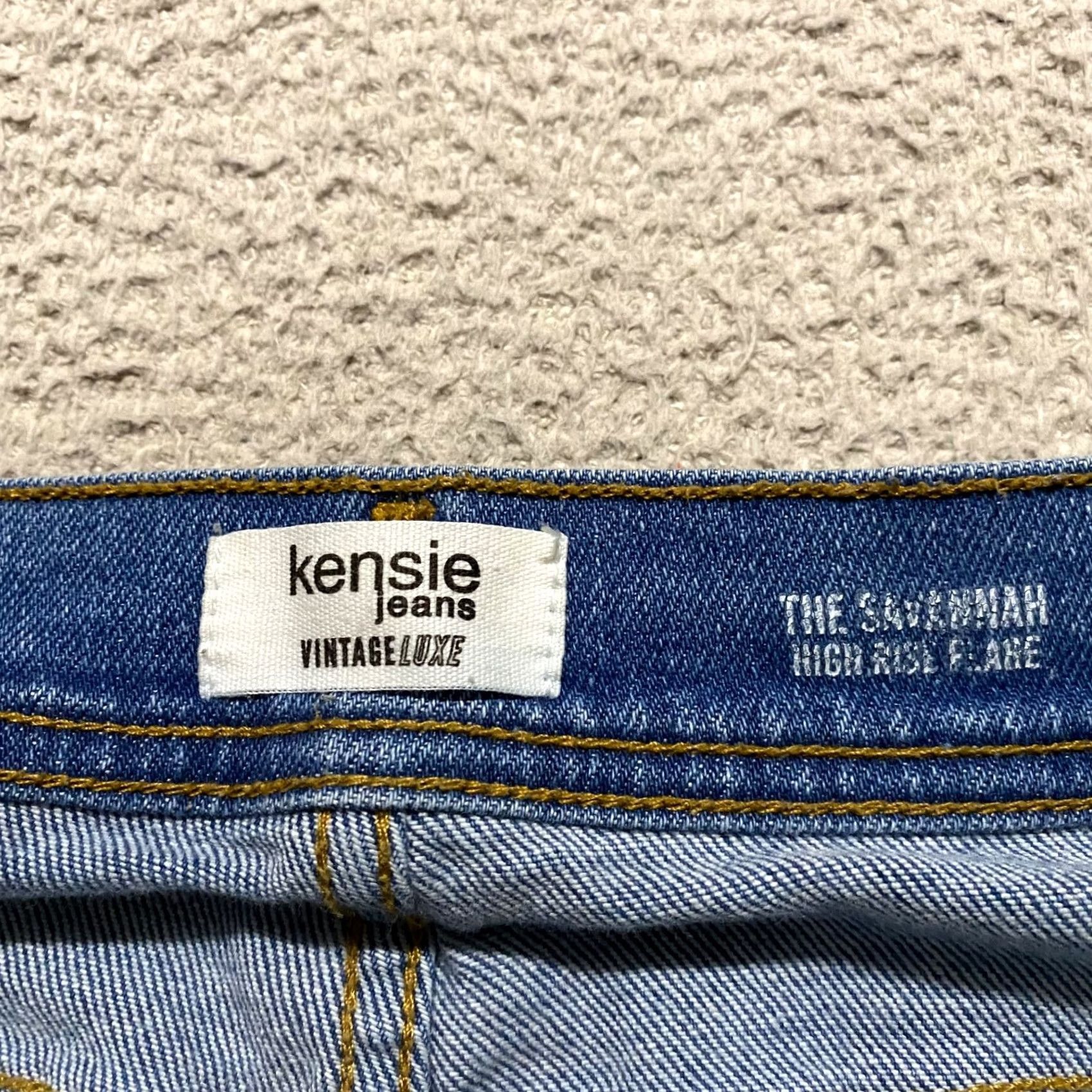 Vintage Kensie Jeans Jeans Blue Medium Wash High Rise Flared 8 Womens Denim Pants Regular 31in 5-Pocket Accent Button Stretch Cotton Polyester Spandex Size 30" / US 8 / IT 44 - 3 Thumbnail