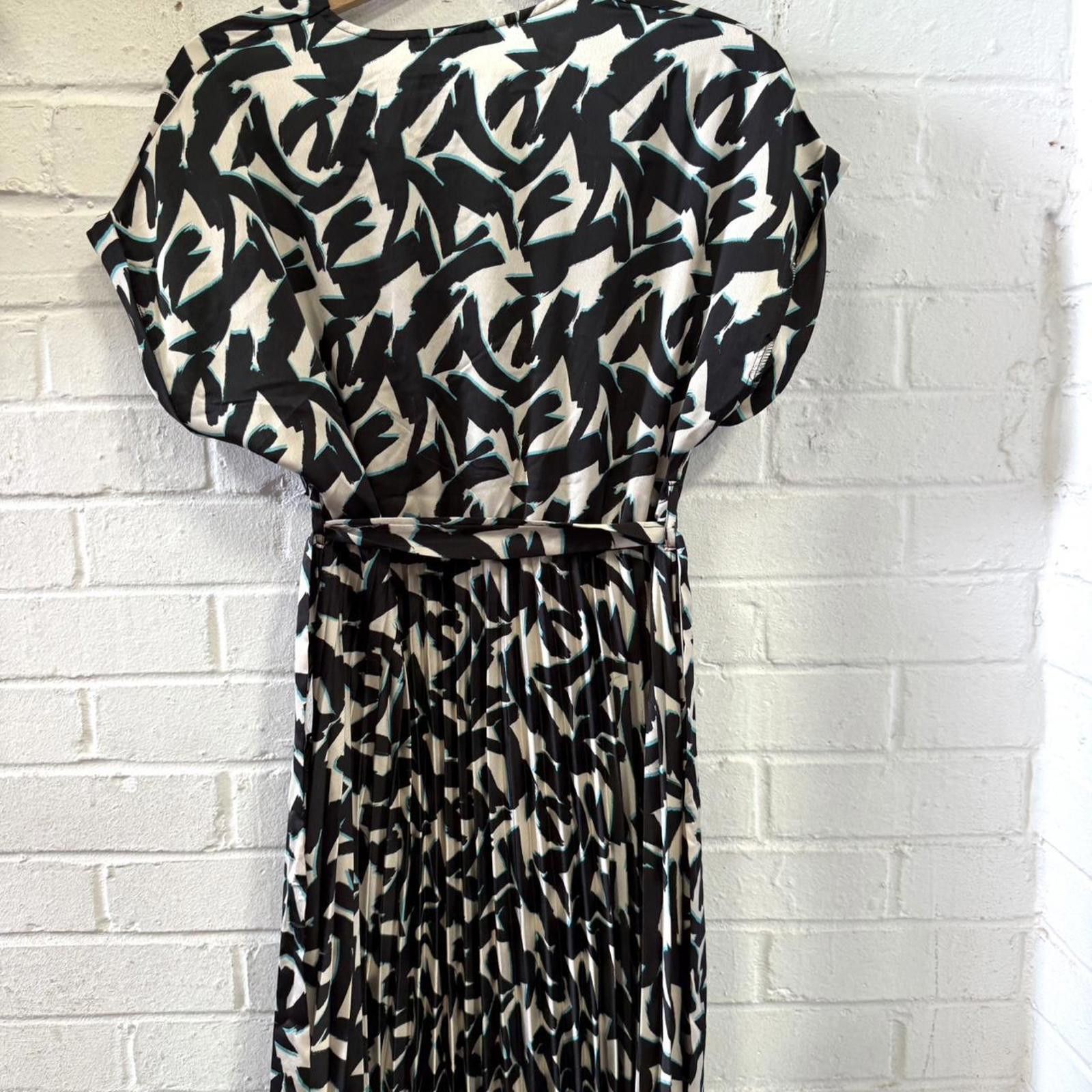 New Look New Look Women's Multi and Black Dress Size XL / US 12-14 / IT 48-50 - 5 Thumbnail