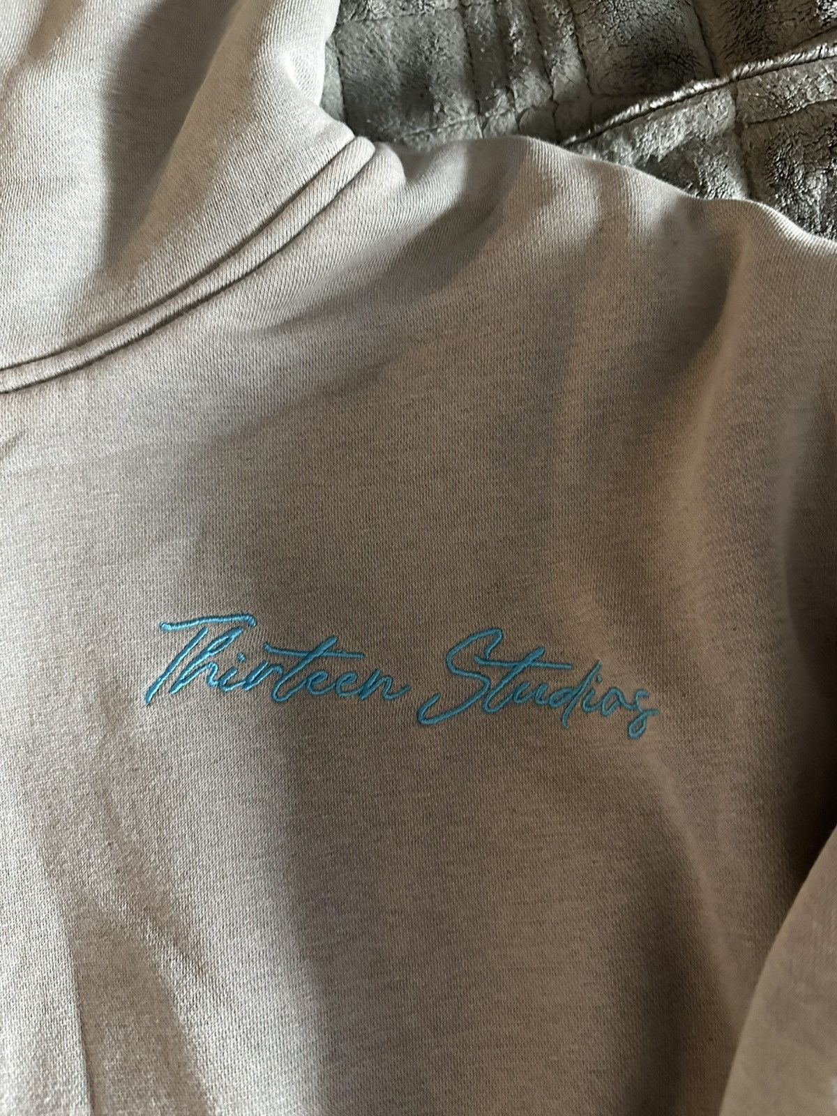 Thirteen Studios Thirteen studios cool grey double layered 