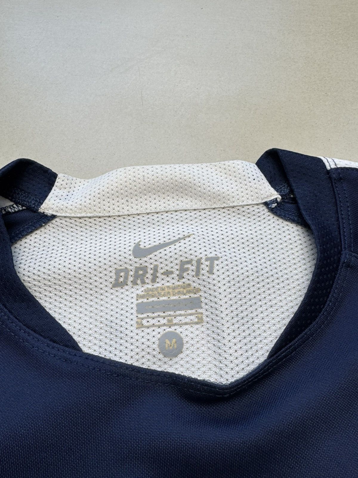 Nike PSG Paris Saint Germain 2015/2016 training Kit Jersey