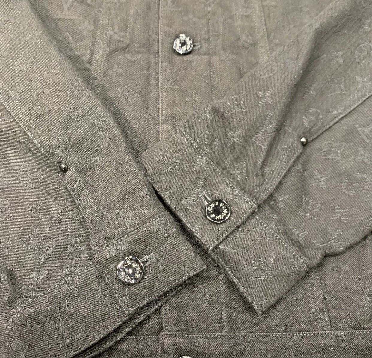 Louis Vuitton Louis Vuitton Black floral jacket with dark patterns jacket Size US XL / EU 56 / 4 - 6 Thumbnail