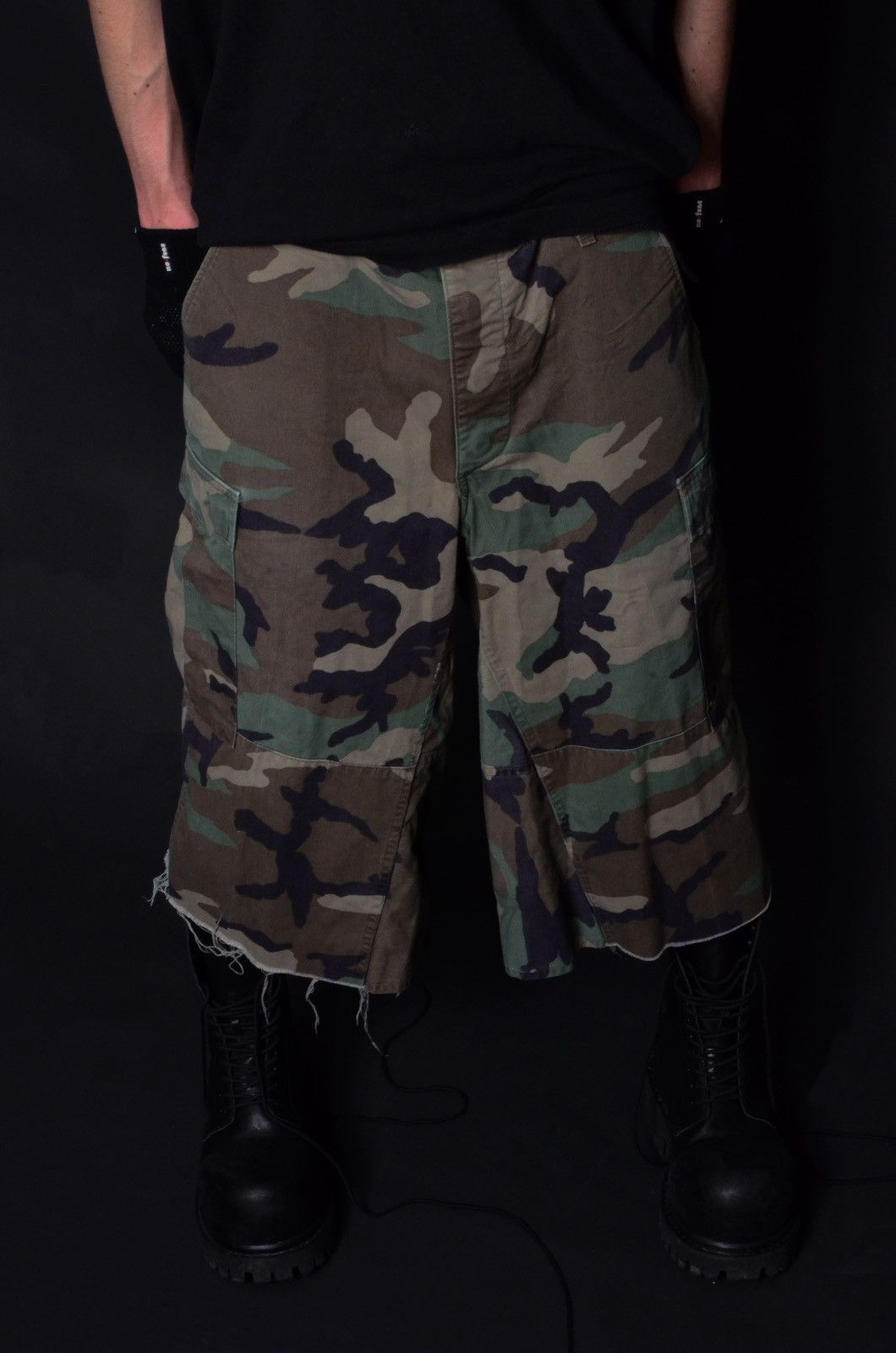 Vintage NBHD Camo shorts Size US 35 - 1 Thumbnail