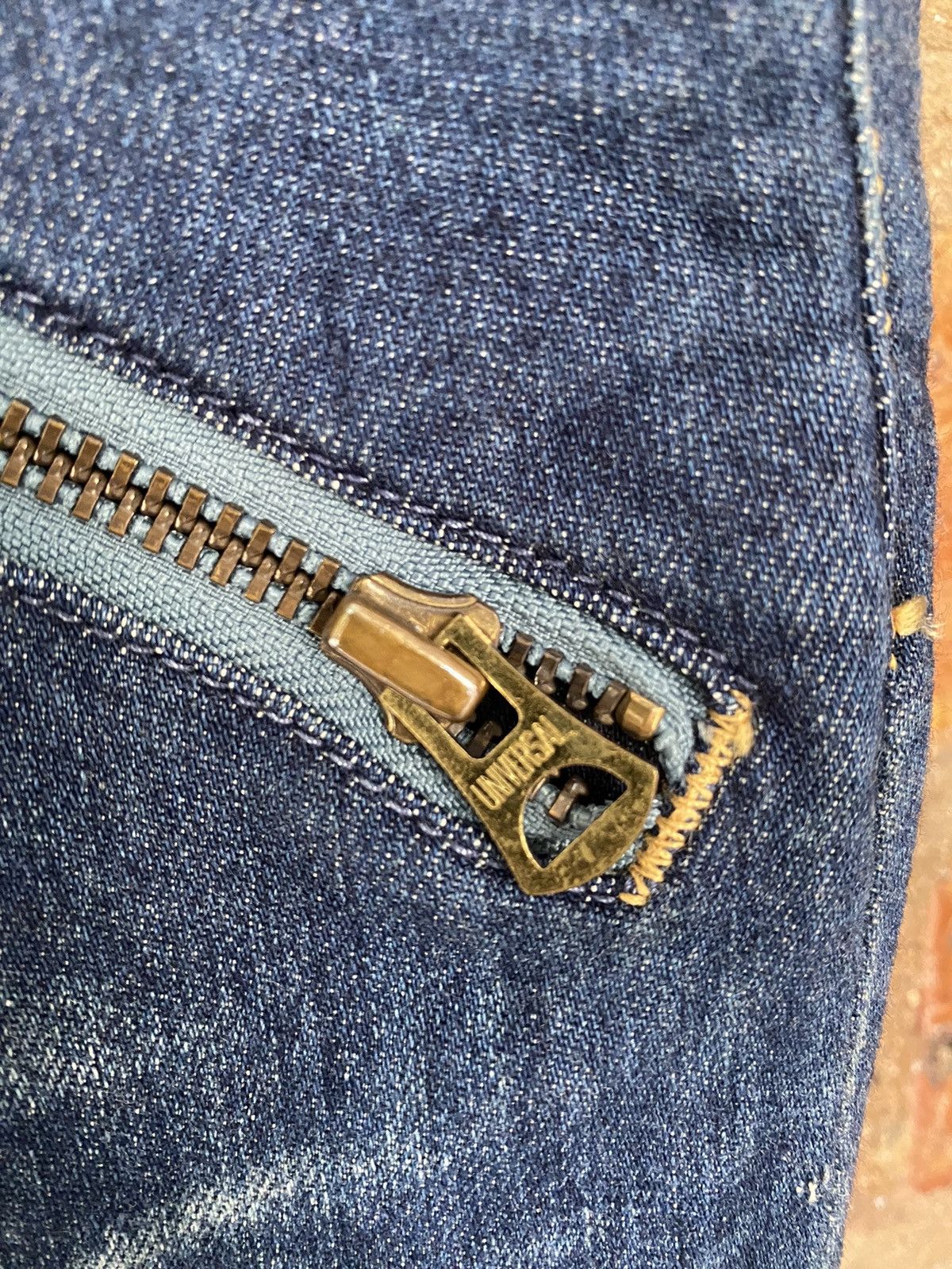 Japanese Brand 2000s Private Brand AG Japan multipocket leg long zipper Size US 30 / EU 46 - 9 Thumbnail