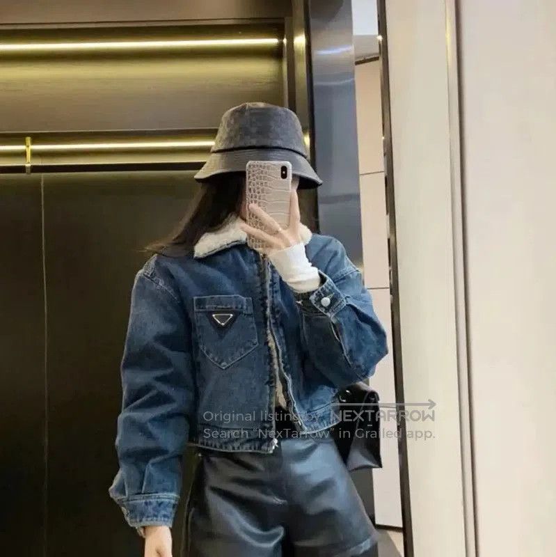 Prada Prada Blue Cropped Jacket with Fur Collar. Size L / US 10 / IT 46 - 8 Thumbnail