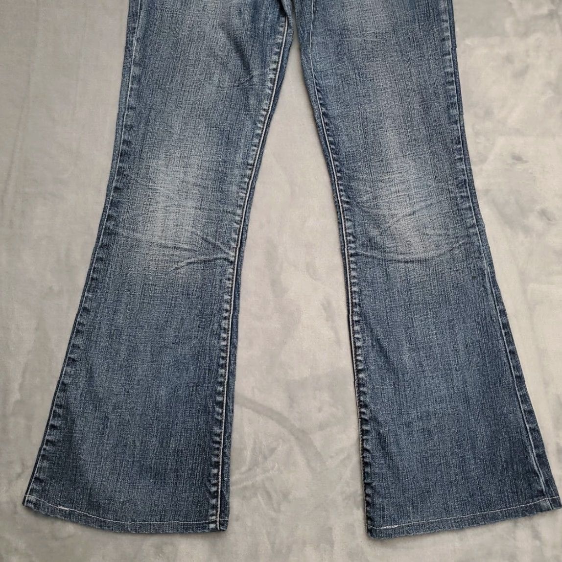 Silver Jeans Co. VINTAGE Silver Jeans Womens Jeans Flared 28x35 Blue Denim Distressed Suki Thick Stitch USA Adults Womens Size 28" / US 6 / IT 42 - 2 Thumbnail