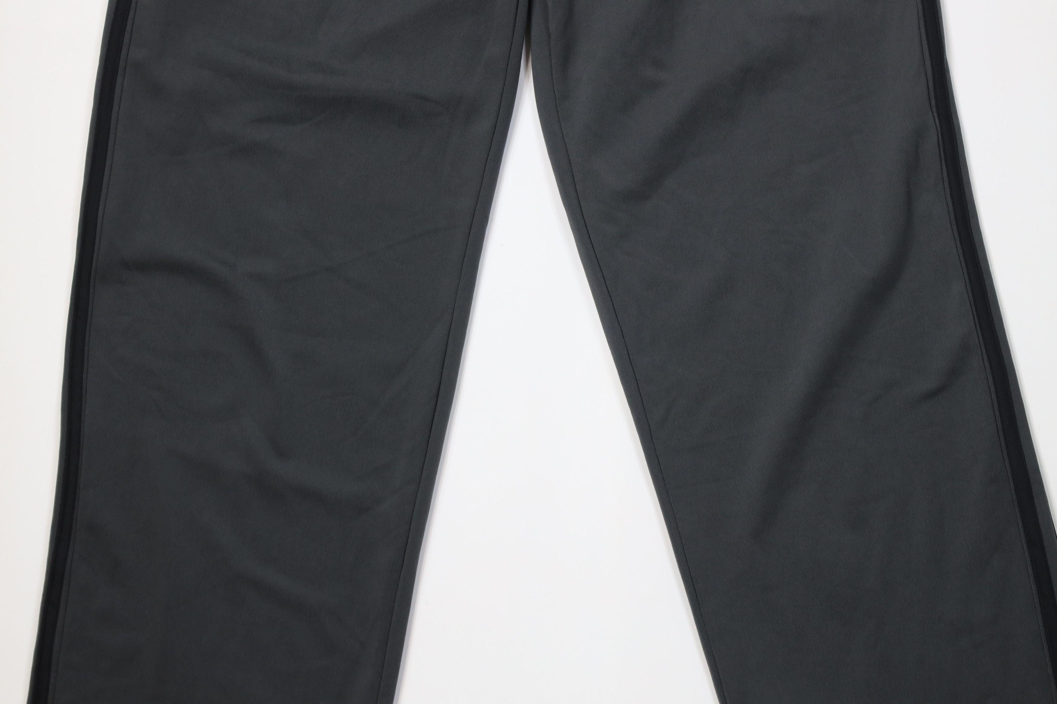 Adidas Y2K Adidas Spell Out Striped Wide Leg Sweatpants Pants Gray Size US 36 / EU 52 - 3 Thumbnail
