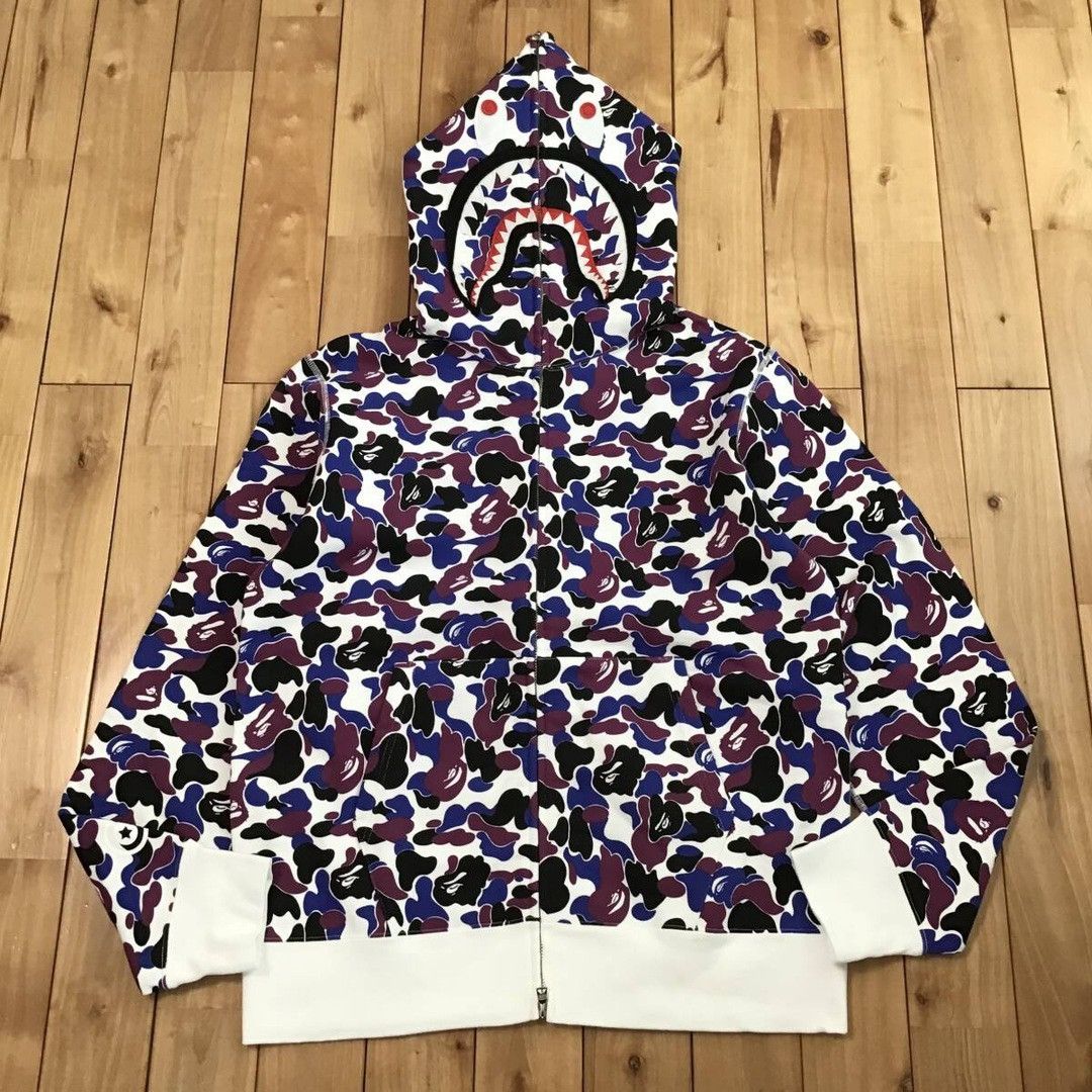 Bape 2024 🔥Hong Kong Store Camo🔥 BAPE shark full zip hoodie APE Size US L / EU 52-54 / 3 - 1 Thumbnail