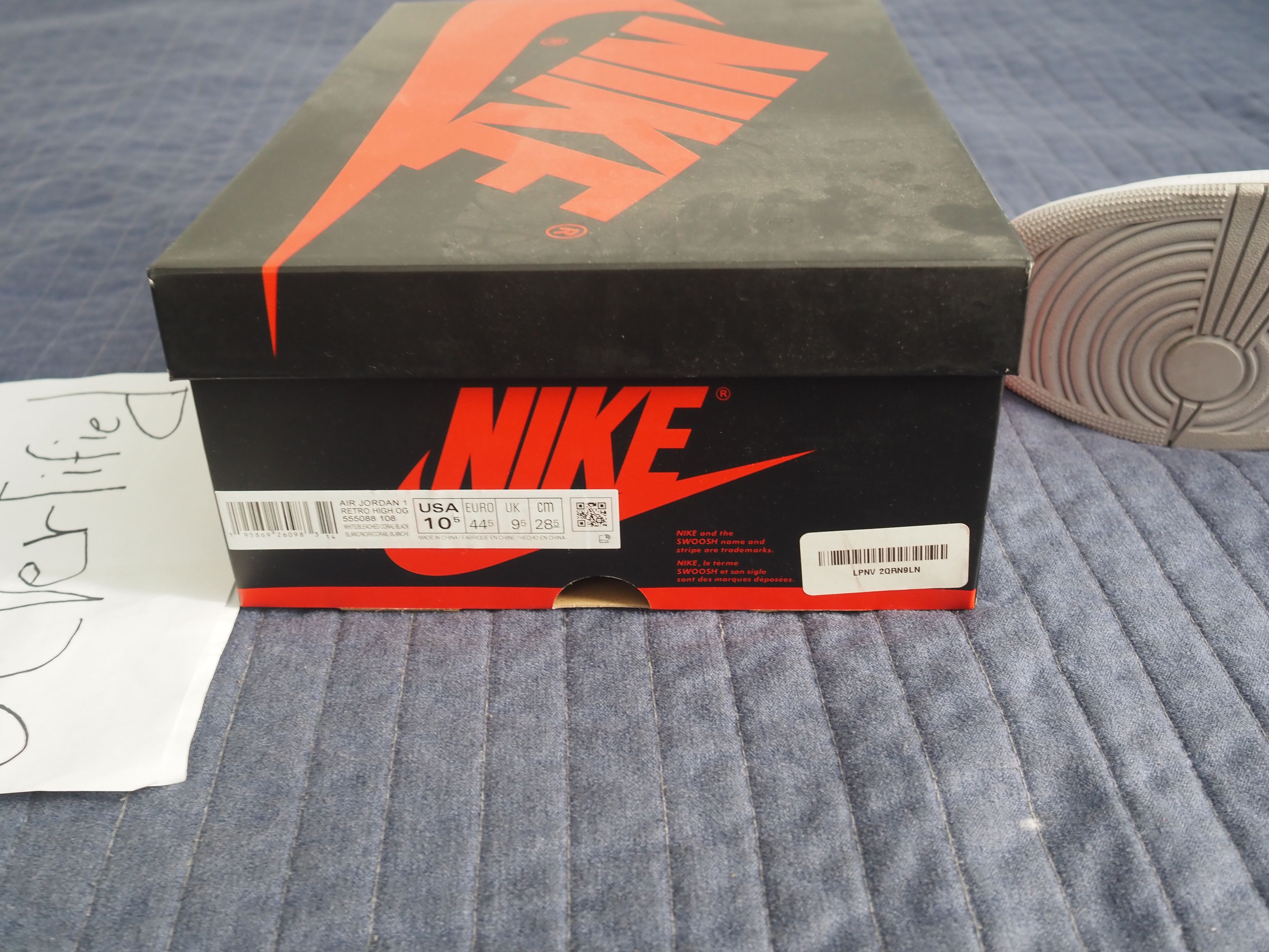Jordan Brand Jordan 1 Retro High OG Bleached Coral Size US 10.5 / EU 43-44 - 2 Thumbnail