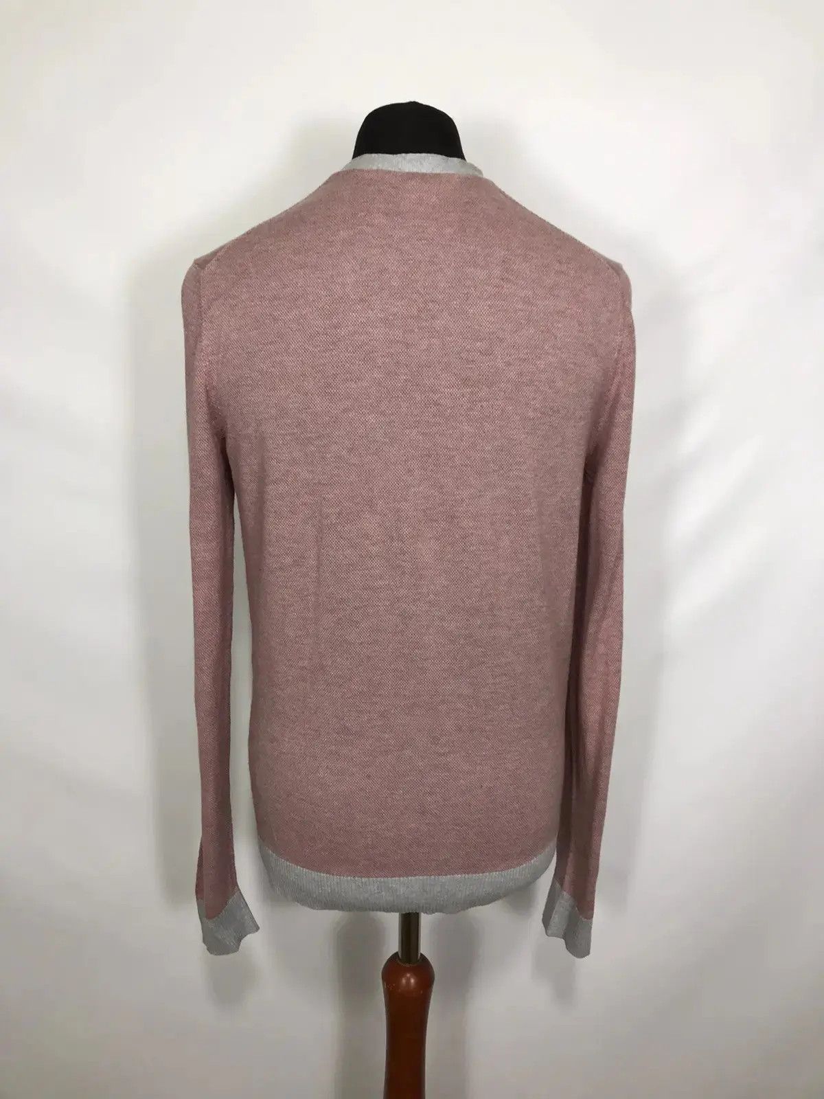 Designer × Hugo Boss Hugo Boss men’s wool v-neck jumper Size US L / EU 52-54 / 3 - 3 Thumbnail