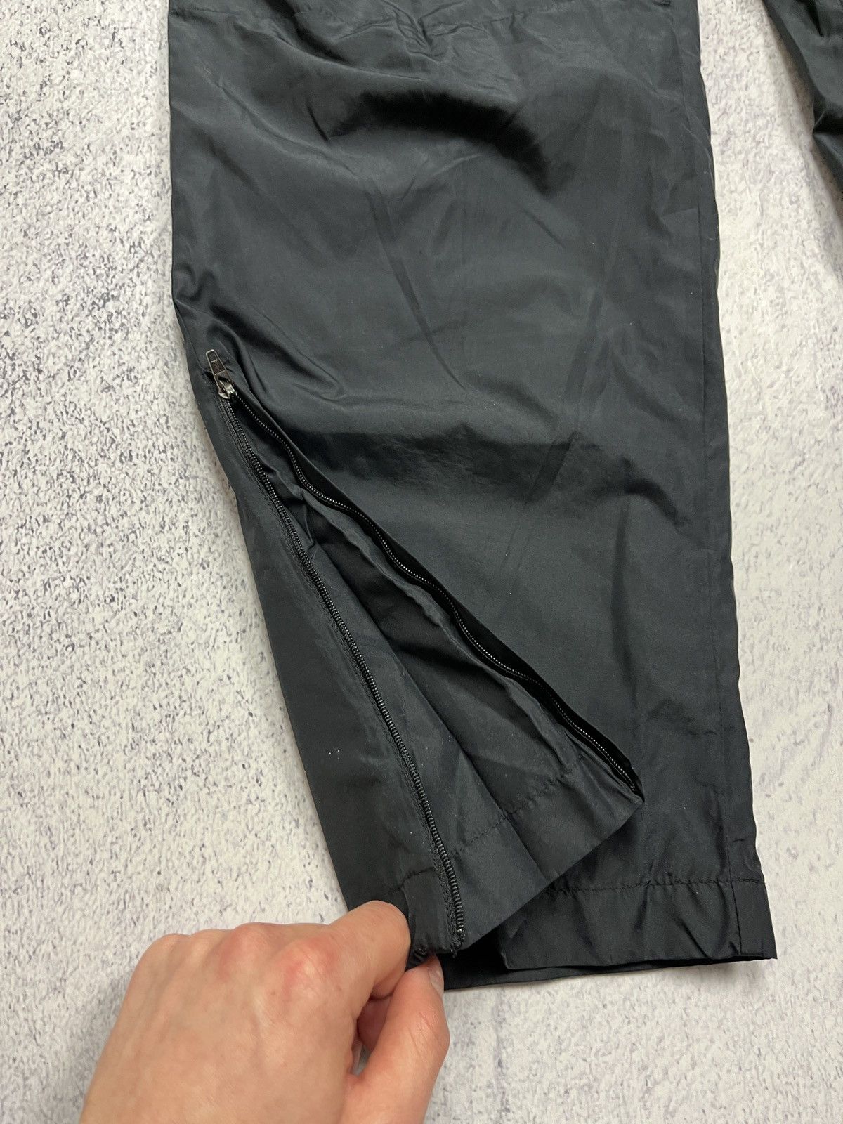 Nike Vintage 00’s Nike Nylon Drill Pants Y2K Hype Streetwear Size US 32 / EU 48 - 8 Thumbnail