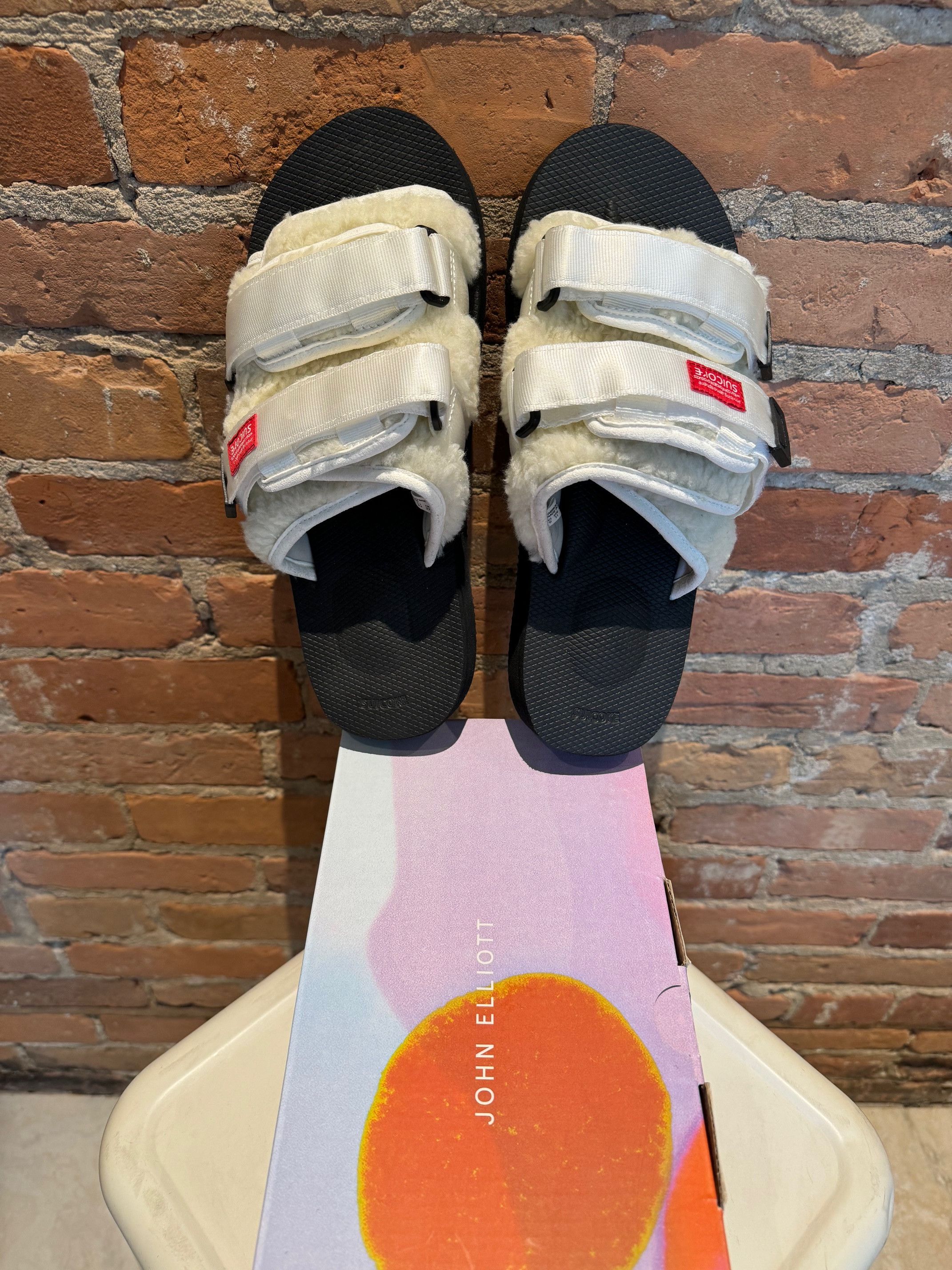 John Elliott × Suicoke Suicoke x John Elliott MOTO-VS Sandals Cream Shearling Size US 9 / EU 42 - 5 Thumbnail