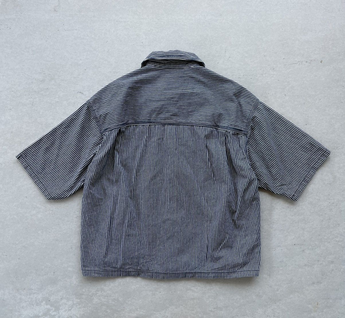 GU × Kim Jones GU Hickory Stripe Chef Overshirt Size US S / EU 44-46 / 1 - 10 Thumbnail