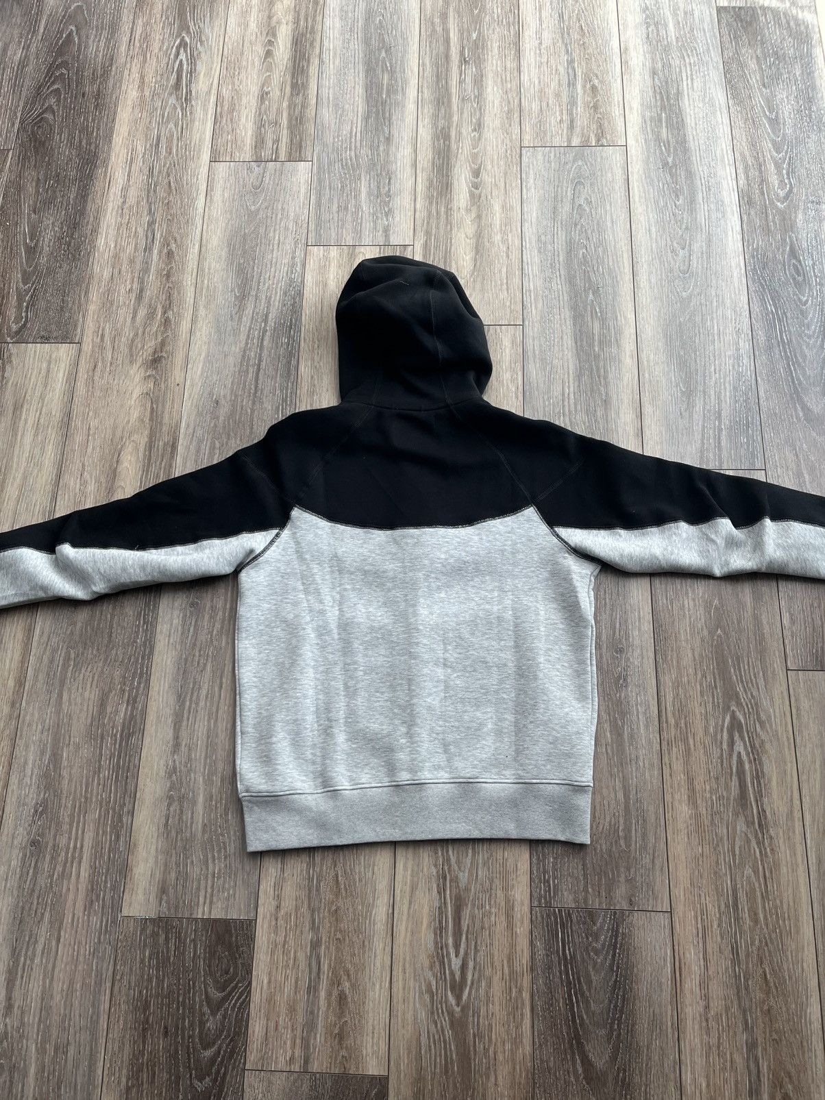 Nike Nike Tech Fleece Hoodie Men's Black and Grey Size Medium Size US M / EU 48-50 / 2 - 3 Thumbnail