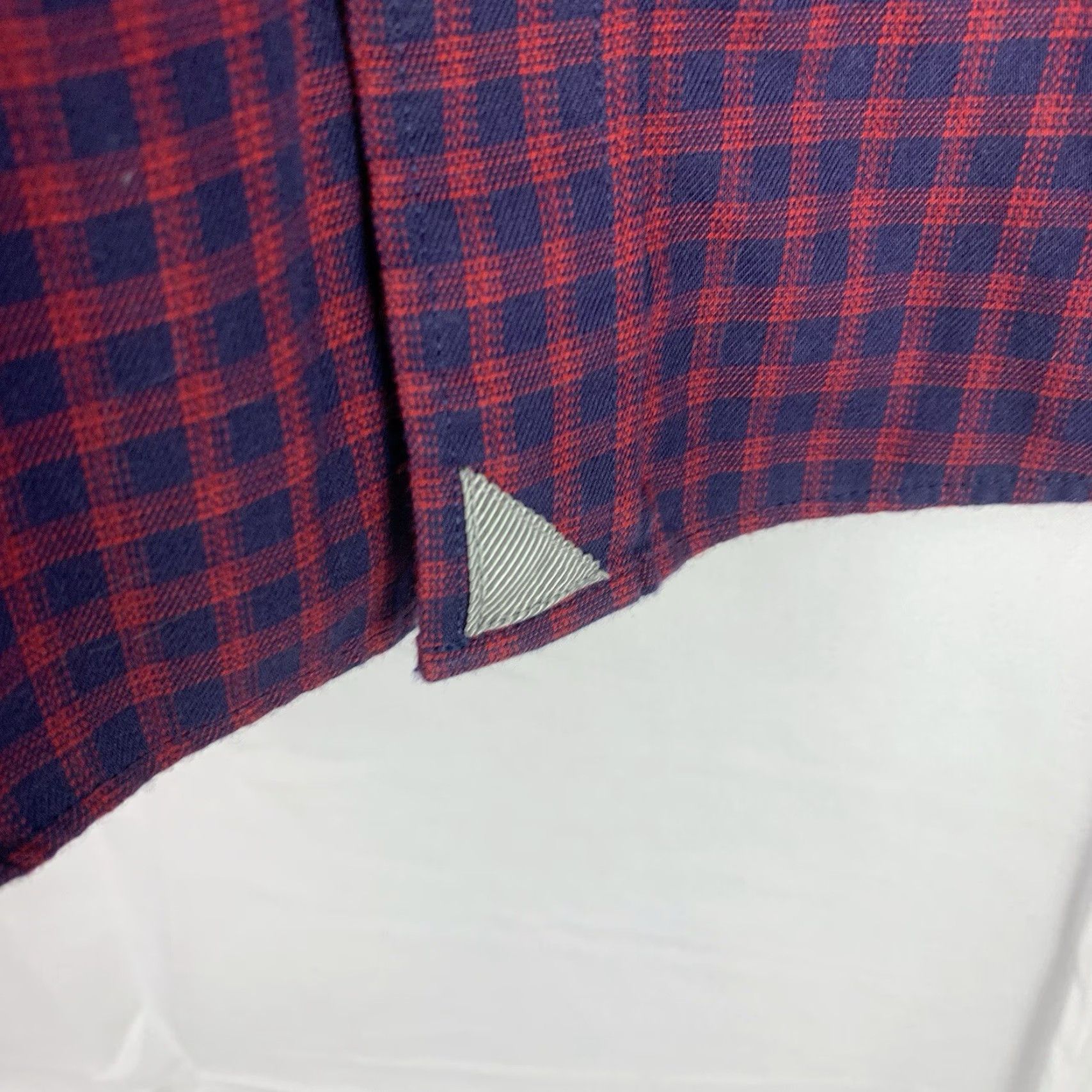 UNTUCKit UNTUCKit Shirt Mens M Slim Check Red Andretti Long Sleeve Button-Up Collared Classic Preppy Colorful Slimming Boy? Size US M / EU 48-50 / 2 - 5 Thumbnail