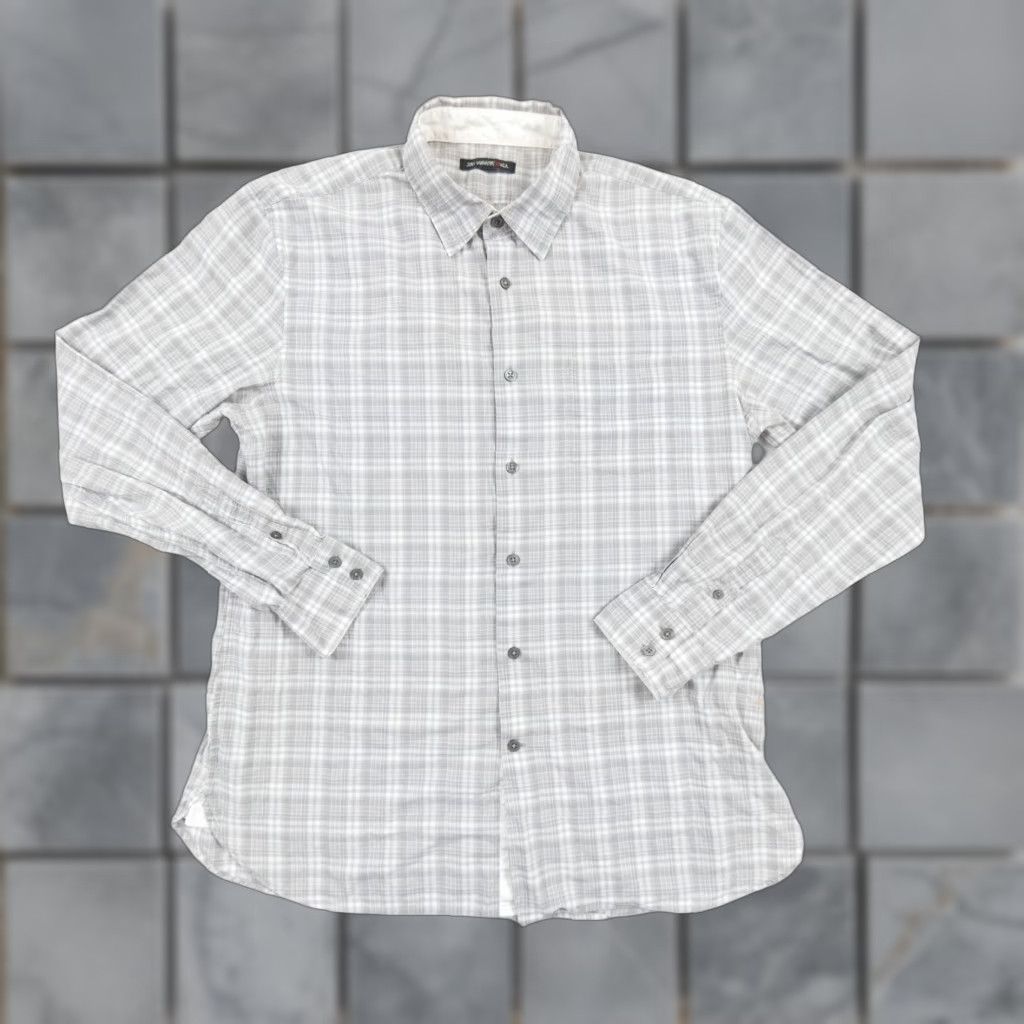 John Varvatos VINTAGE John Varvatos Men’s Button-Down Shirt Large Gray Long Sleeve Collared Cotton Country/Region of Manufacture: China (remove non-title) Size US L / EU 52-54 / 3 - 1 Thumbnail