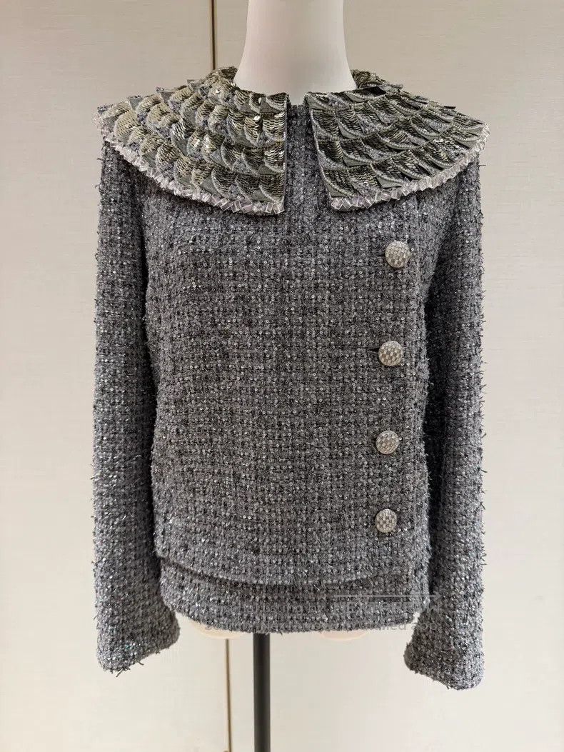 Chanel Chanel Show heavy industry gray sequin round-neck jacket Size XS / US 0-2 / IT 36-38 - 1 Thumbnail