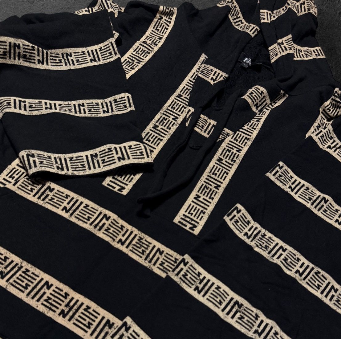 Band Tees Zhu Black Baja with Stripes Size US XL / EU 56 / 4 - 4 Thumbnail