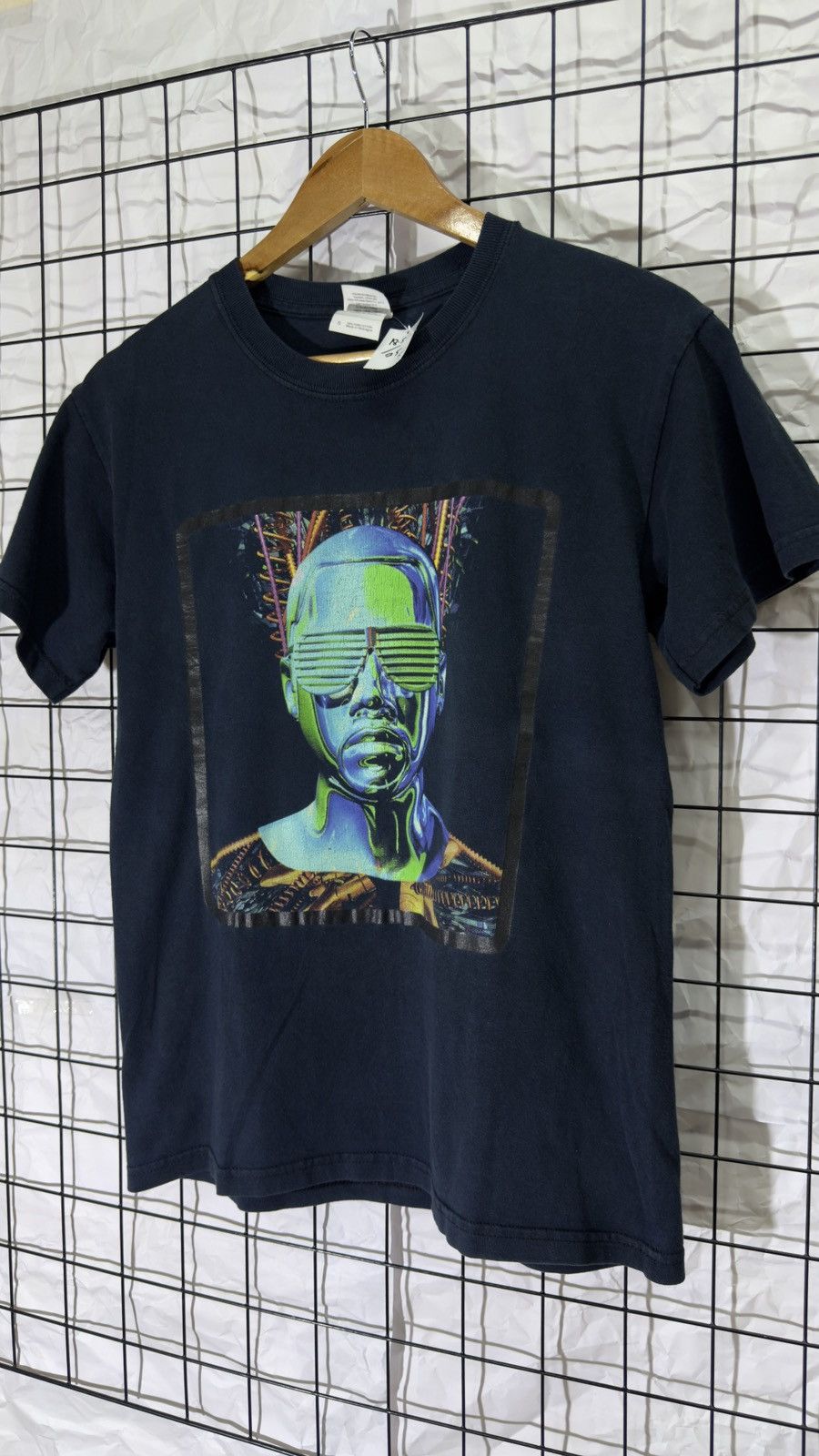 Kanye West Vintage 00's kanye west glow in the dark tour tee shirt Size US S / EU 44-46 / 1 - 5 Thumbnail