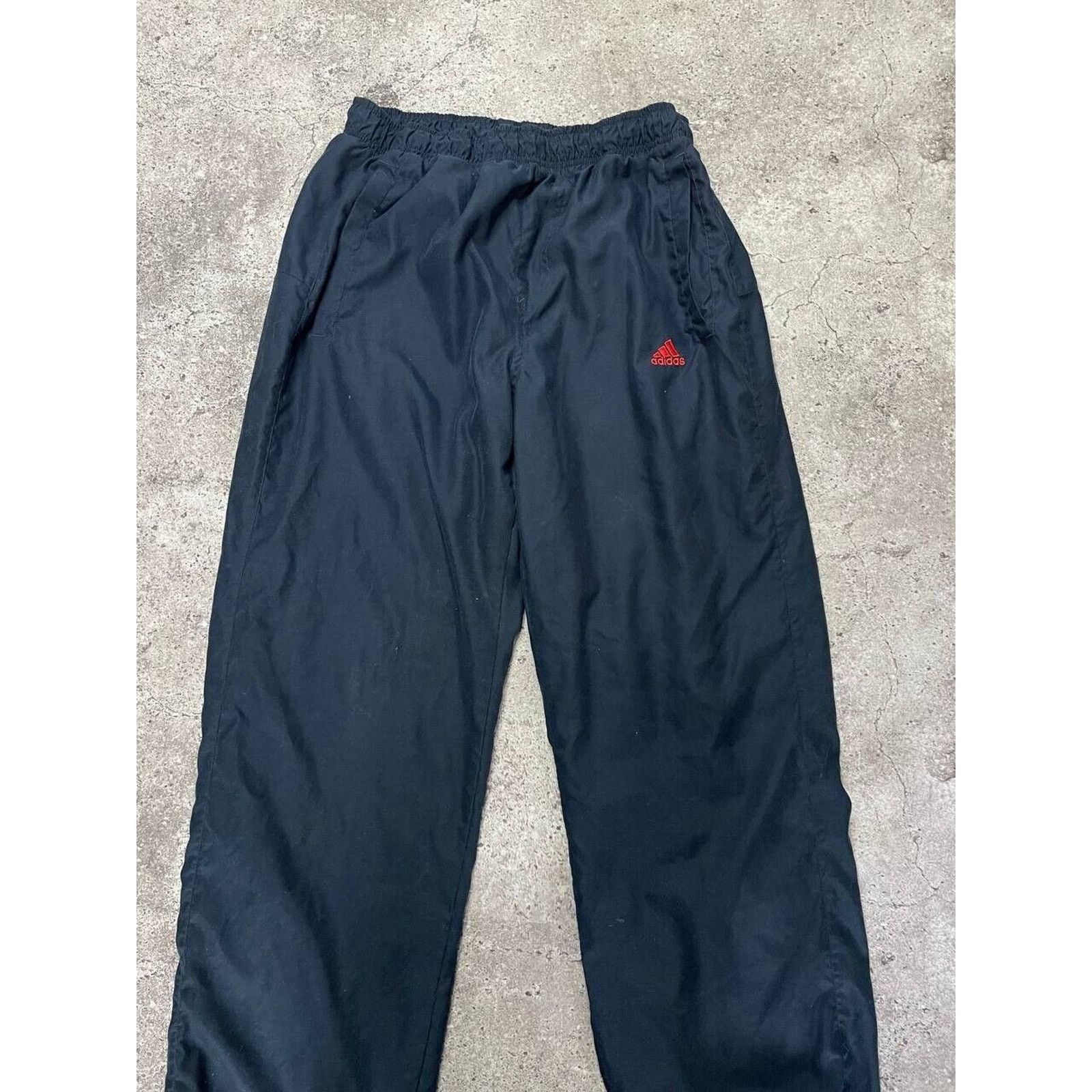 Adidas × Vintage Vintage Adidas Black Track Pants Medium Red Logo Mesh Lined Size US 30 / EU 46 - 3 Thumbnail