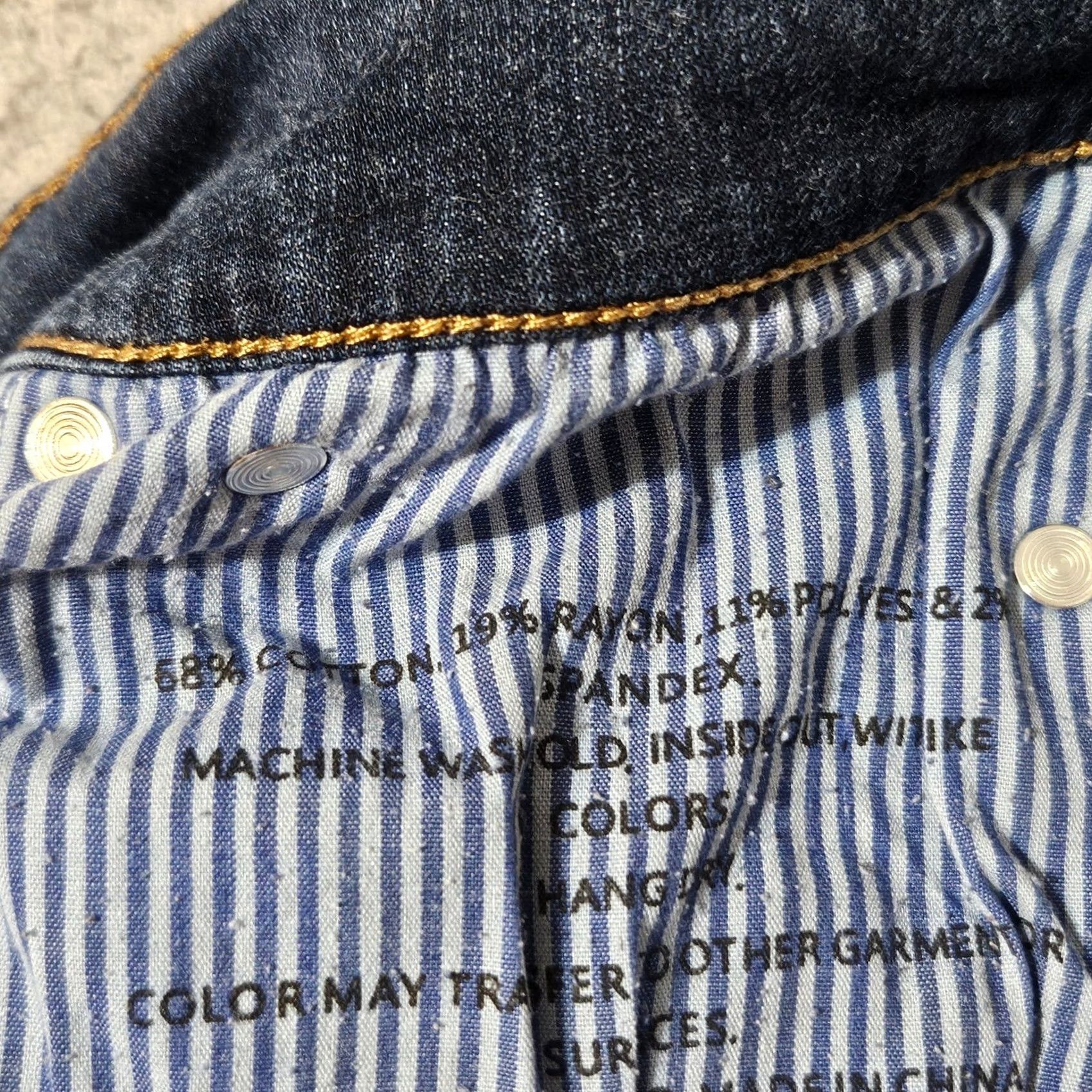 Vintage Mugsy Jeans Mugsy Stretch Jeans Blue Dark Wash Straight Leg Men's 42 x 30 Jeans Shirt? Size US 42 / EU 58 - 4 Thumbnail
