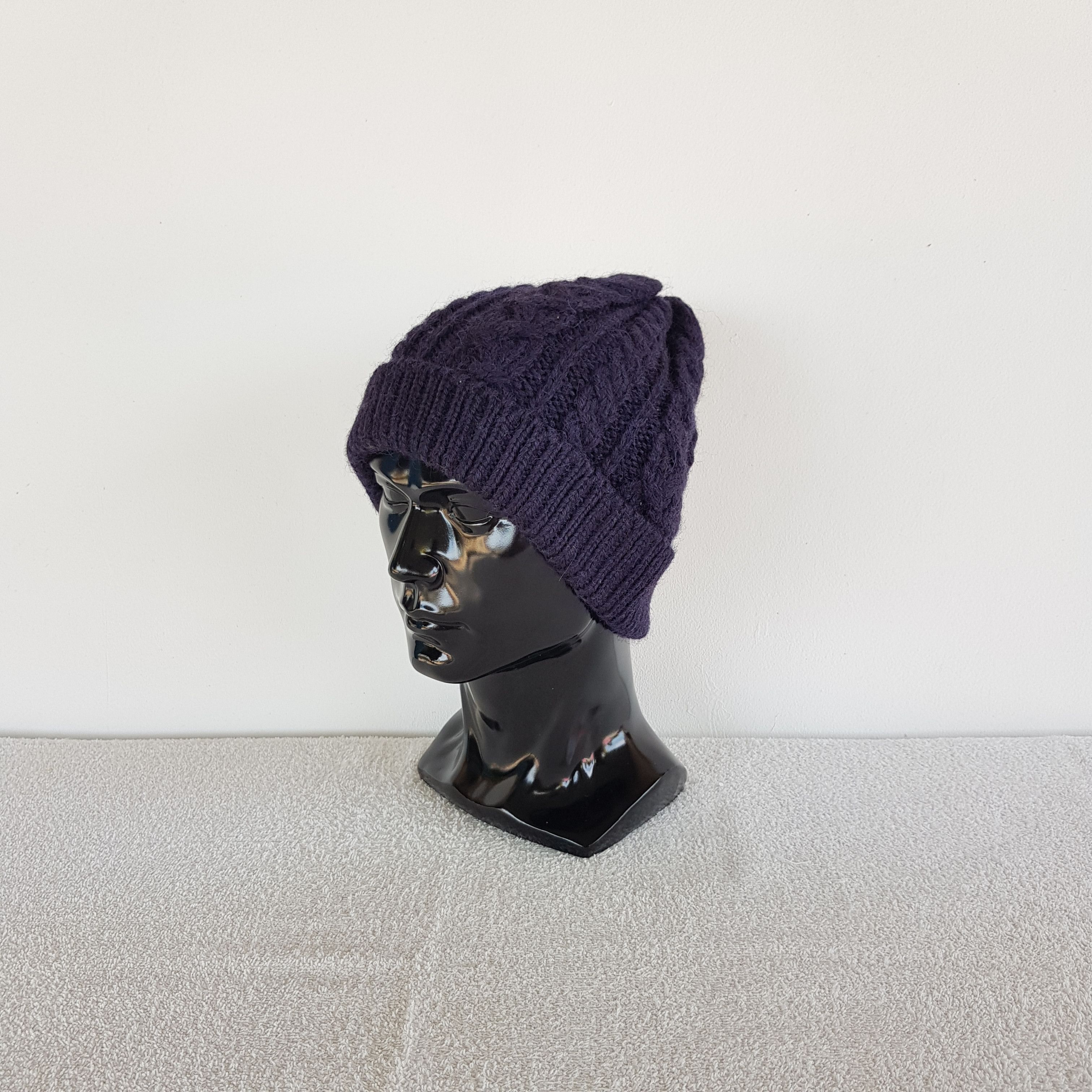 Homespun Knitwear Vintage Aran Isle Knit Beanie Y2K Crochet Snow Caps Hats Size ONE SIZE - 1 Thumbnail