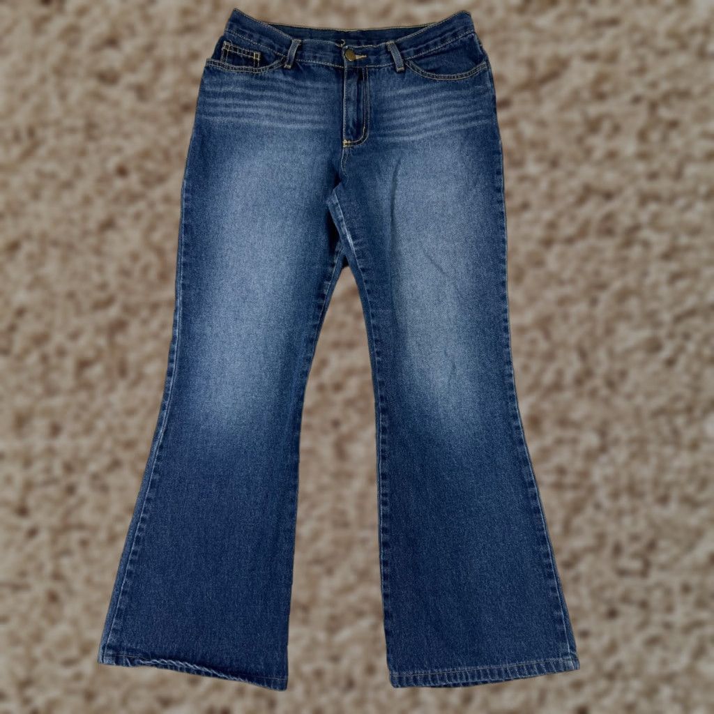 Denime VINTAGE My Tina Jeans Womens Regular 26 Blue Denim 100% Cotton Flared 28 Inseam 26x28 Low Rise 6.5-8.5 Zip 5-Pocket Logo Classic Designer Shirt Size 36" / US 14 / IT 50 - 1 Thumbnail