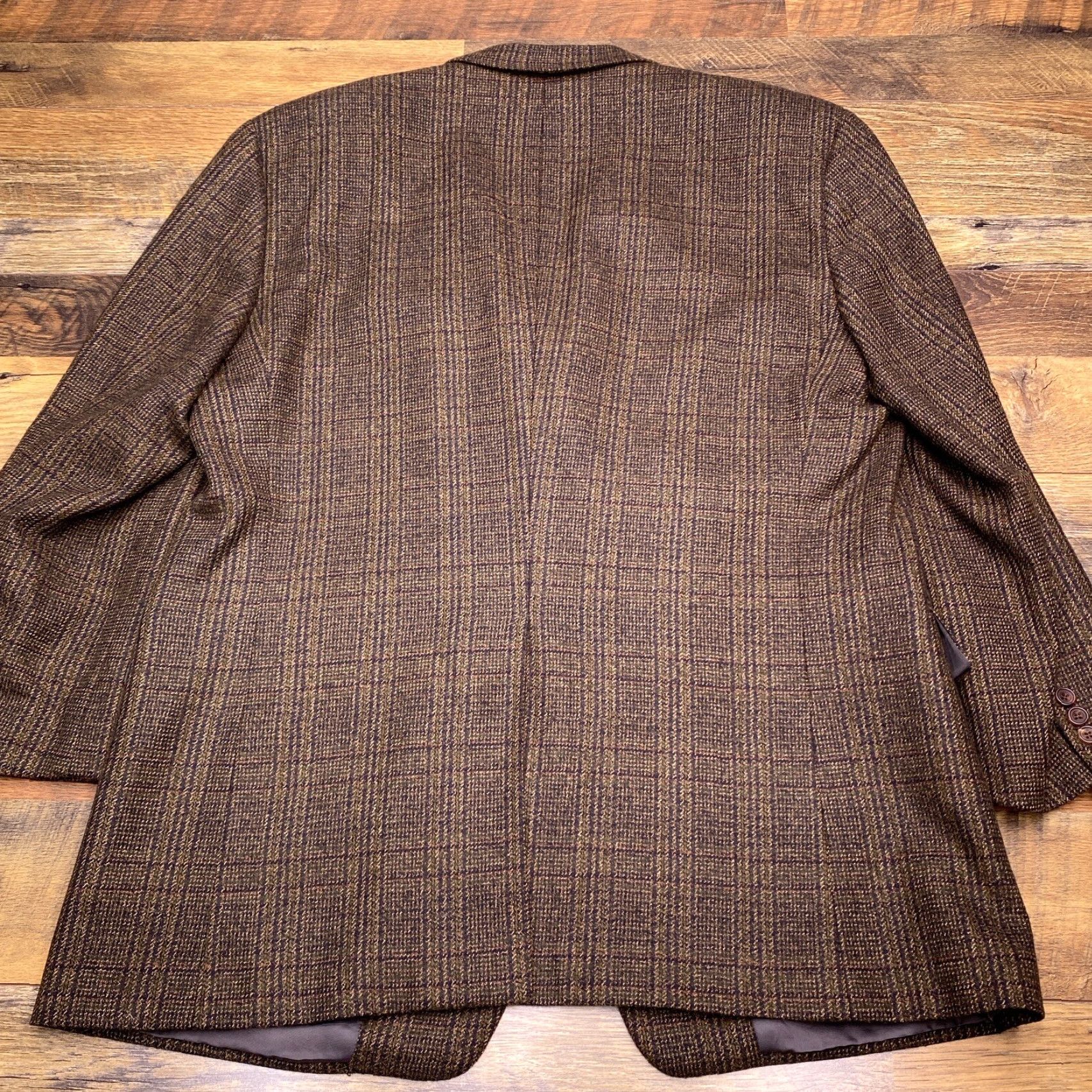Vintage Hickey Freeman Blazer Sport Coat 45R Wool Tweed Plaid Brown Notch Single-Breasted Three-Button Mens Regular Vintage Brown Plaid Wool Blazer Size 48R - 2 Thumbnail
