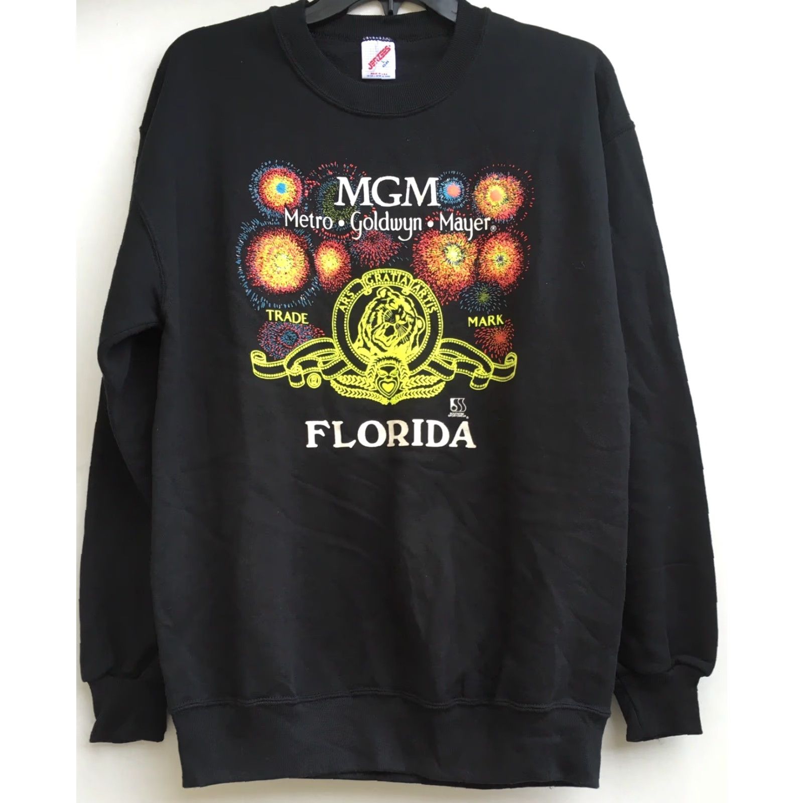 Jerzees VINTAGE MGM Metro Goldwyn Mayer Florida Sweatshirt Neon Graphics 80s 90s USA Made L Jerzees Black Sweatshirt Mens Size US L / EU 52-54 / 3 - 4 Thumbnail