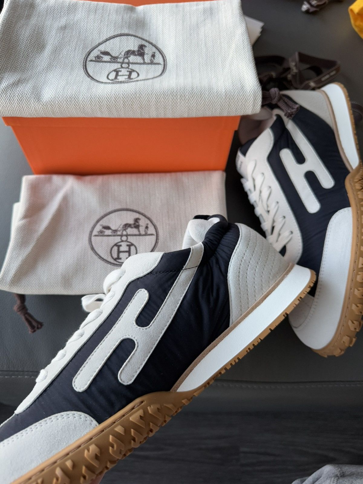 Hermes Brand New Full Set Hermes H Logo Sneaker Limited Edition Size US 10.5 / EU 43-44 - 6 Thumbnail
