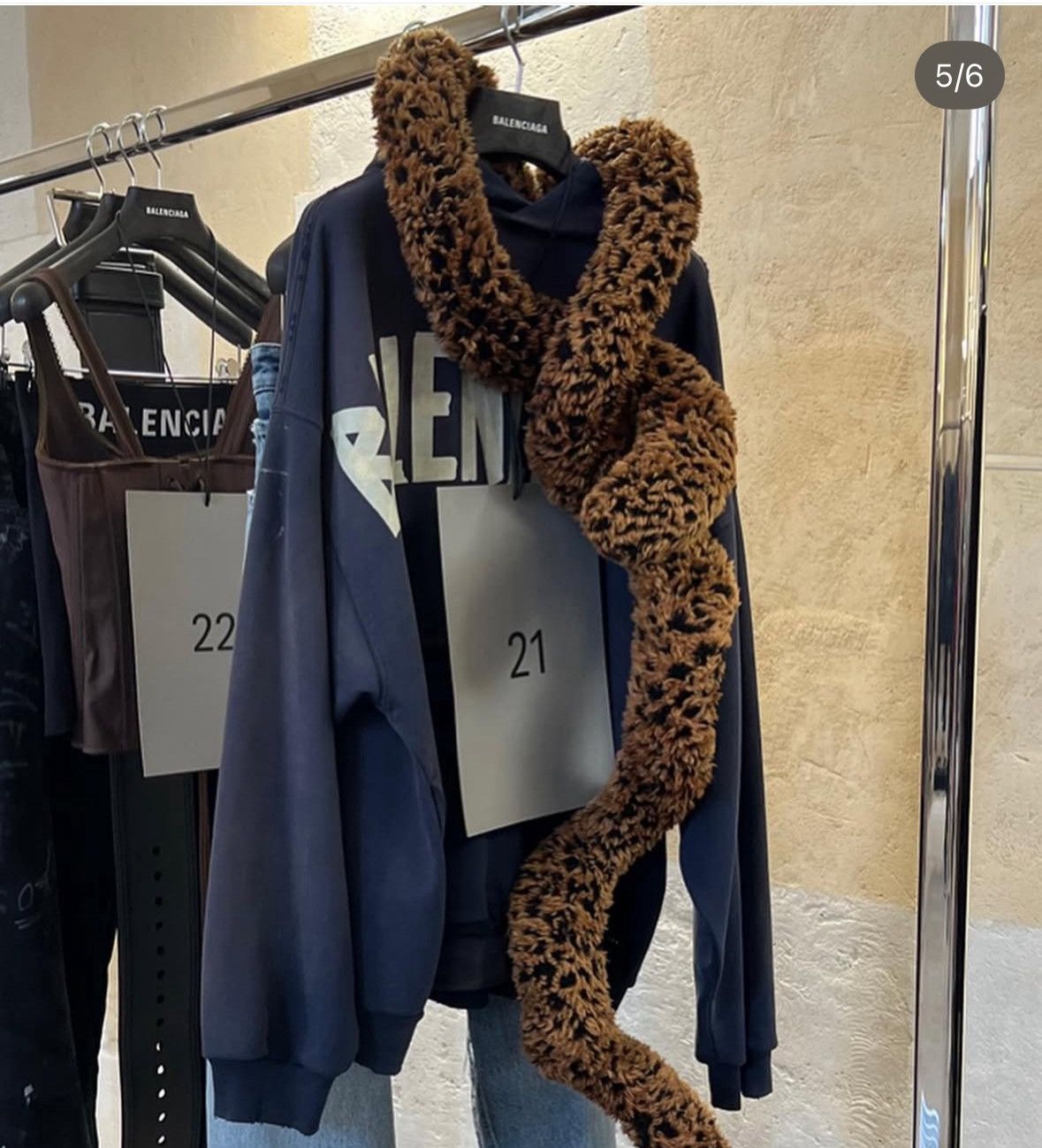 Balenciaga Balenciaga Summer23 Leopard Wired Scarf Size ONE SIZE - 1 Thumbnail