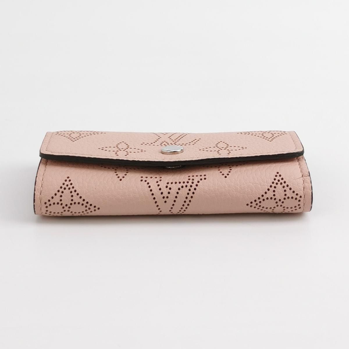 Louis Vuitton Louis Vuitton (LV) Mahina leather solid color hollow old fl Size ONE SIZE - 3 Thumbnail