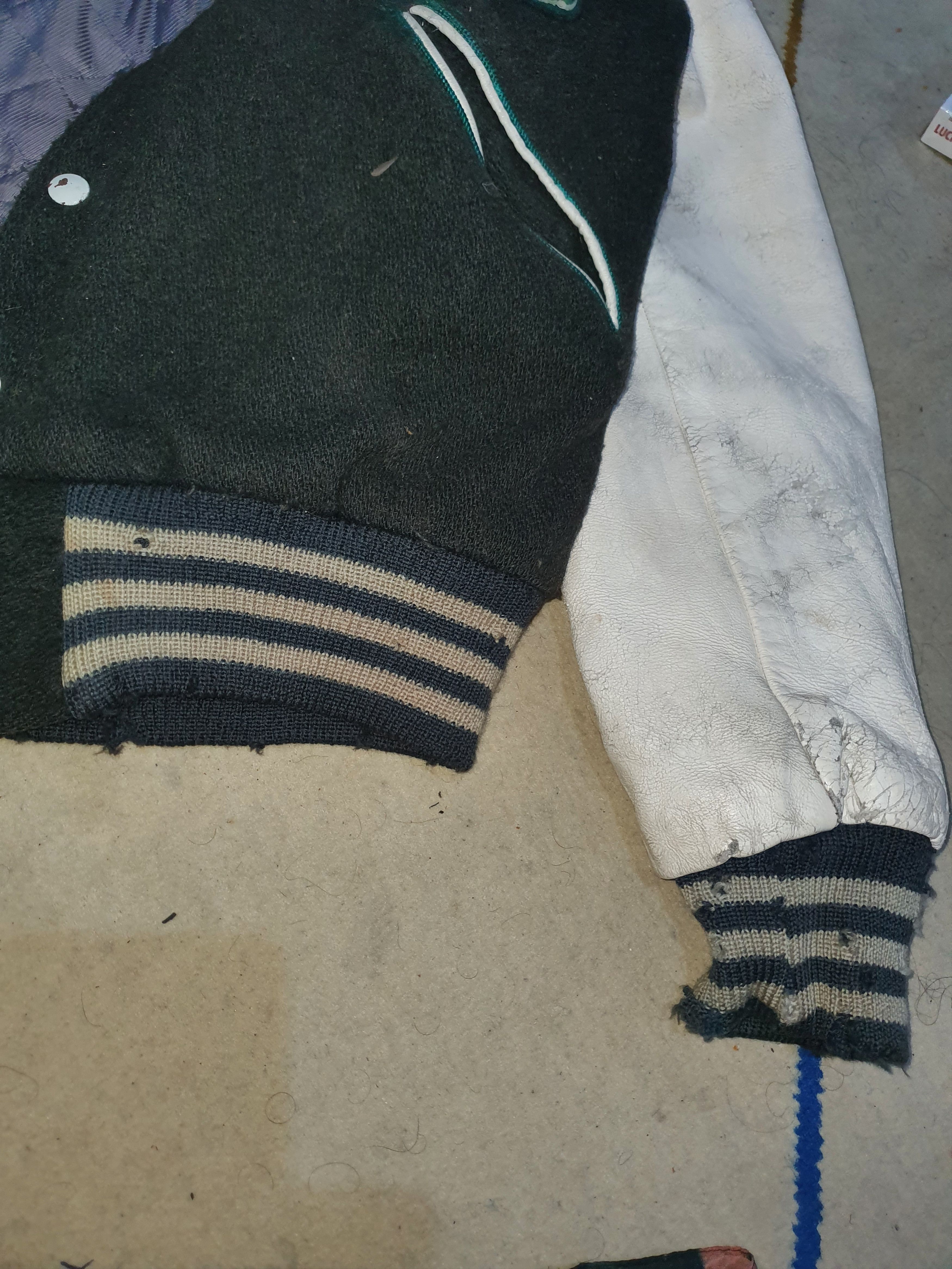 Vintage 90s Bulldogs jacket L Size US L / EU 52-54 / 3 - 9 Thumbnail