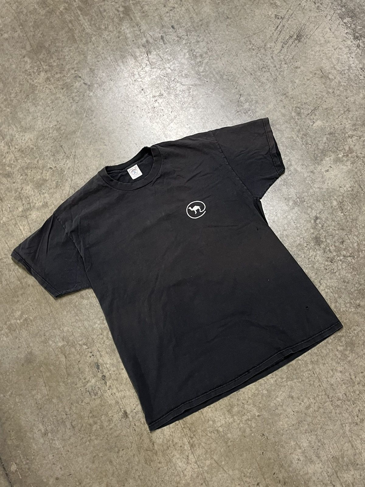 Camel × Japanese Brand × Vintage Vintage sun faded 90s camel cigarettes tee shirt rare Size US XL / EU 56 / 4 - 6 Thumbnail
