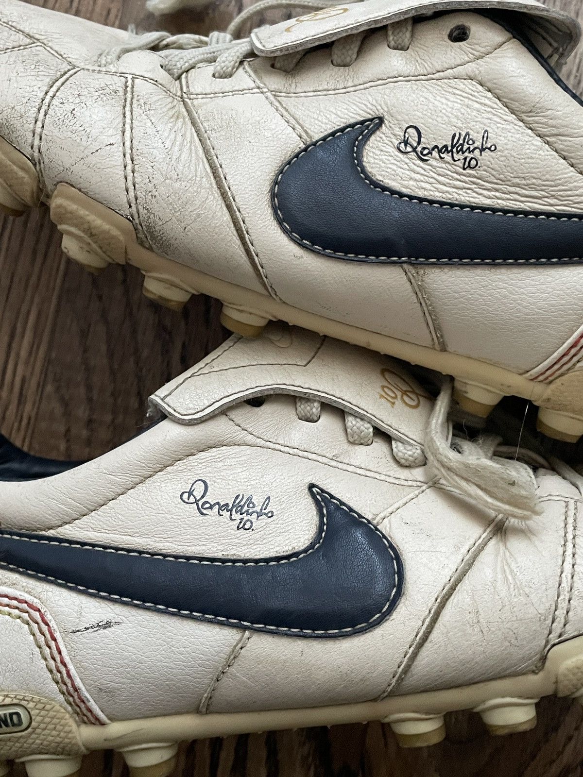 Nike 2007 Vintage Y2k Nike Ronaldinho Shoes Boots Soccer Football Size US 7.5 / EU 40-41 - 16 Thumbnail
