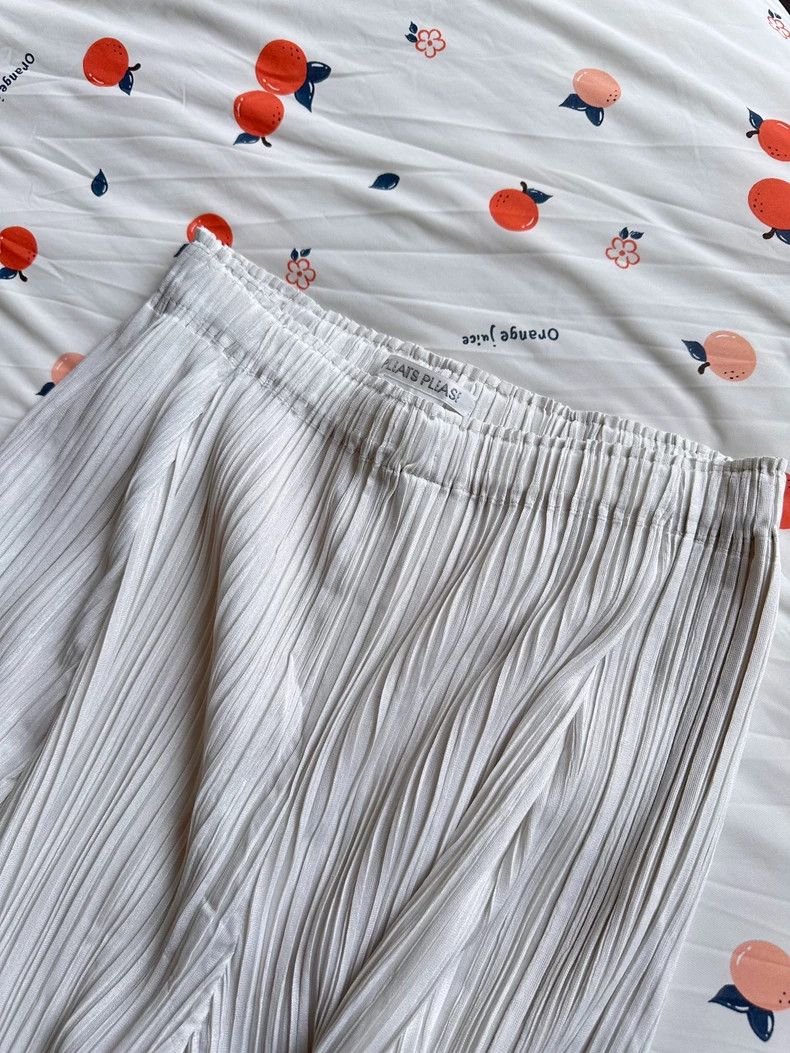 Issey Miyake Issey Miyake size:2 White pleated trousers Size 31" - 7 Thumbnail
