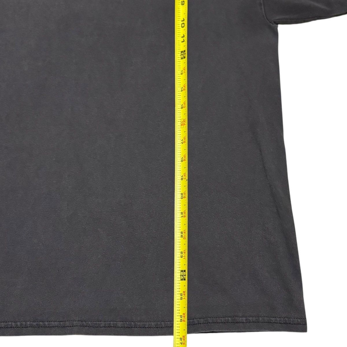 Gildan 2000s Gildan Pulp Fiction Bring out the Gimp Shirt Men's L Size US L / EU 52-54 / 3 - 7 Thumbnail