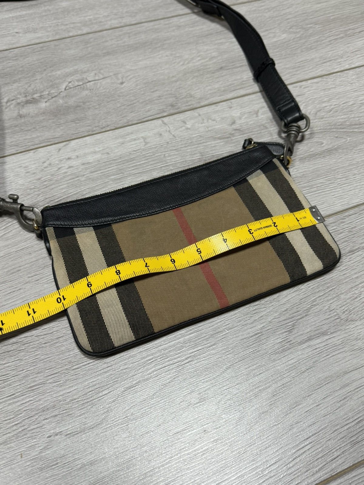 Burberry Burberry nova check leather bag pouch crossbody Size ONE SIZE - 15 Thumbnail
